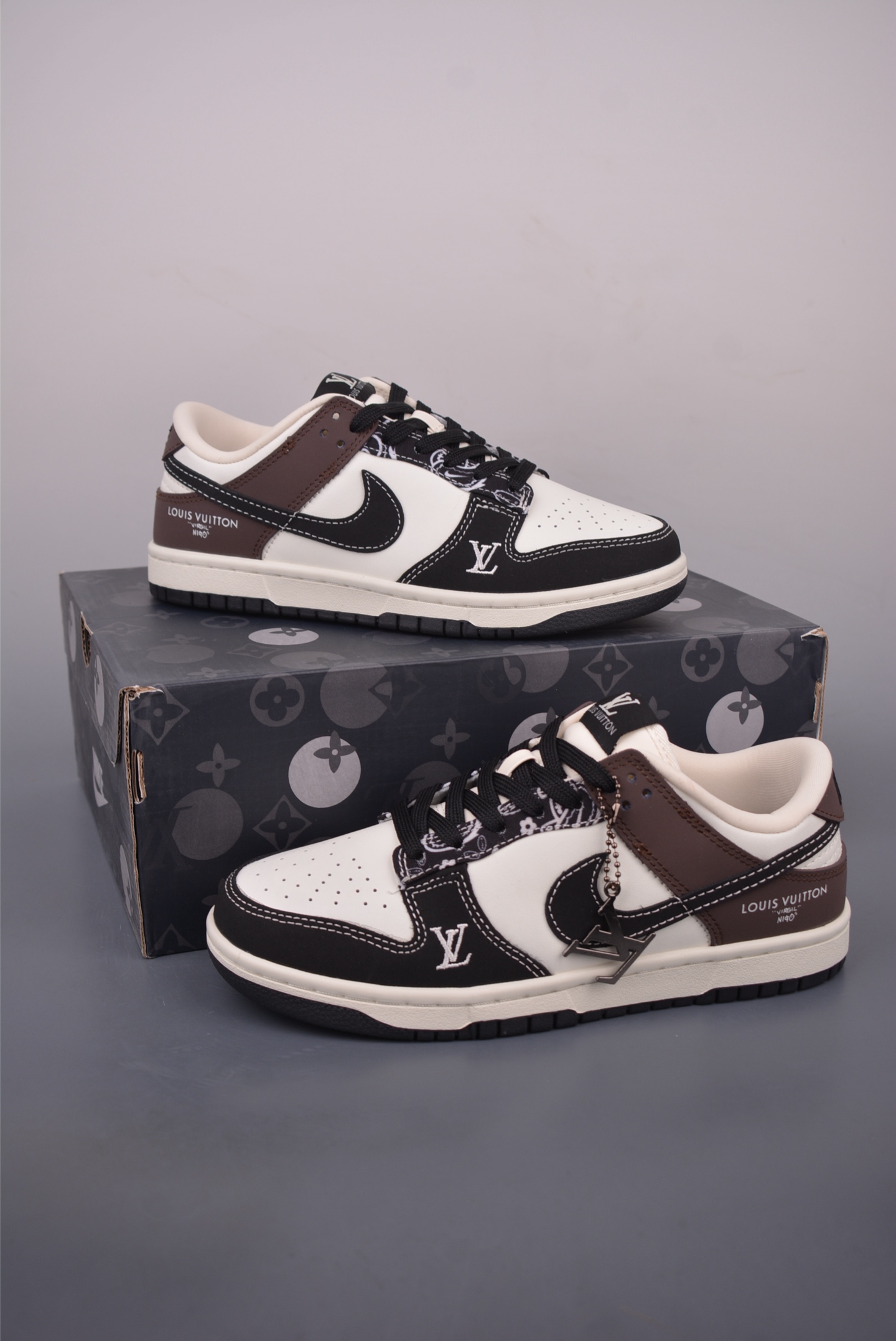 Nike Dunk Low Custom Louis Vuitton Sneakers Premium Quality Limited Edition 5 i1759259289369 1690 0 4