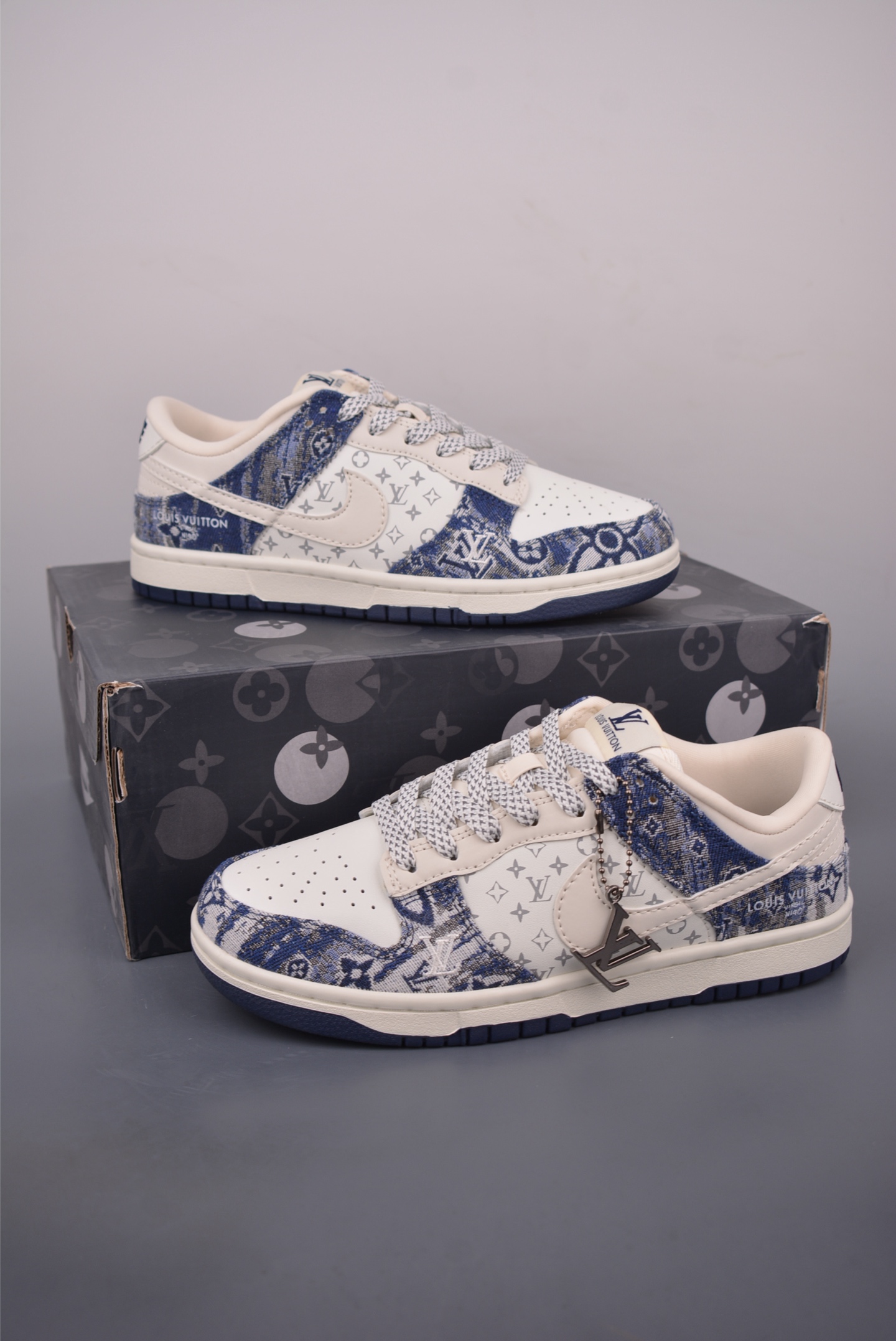 Nike Dunk Low Custom Louis Vuitton Sneakers Premium Quality Limited Edition 7 i1759259289390 4376 0 6