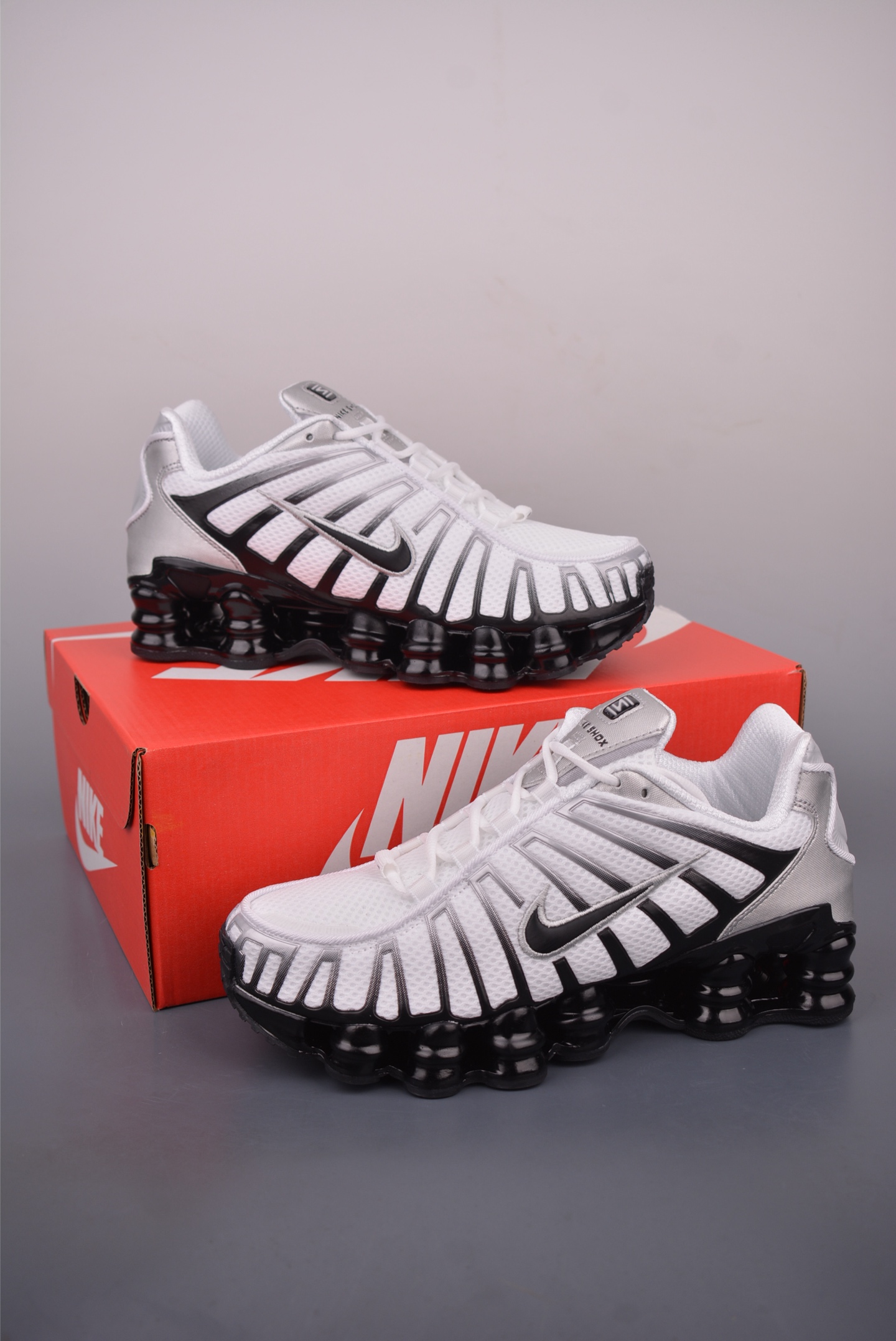Nike Shox Ride 2 SP x Supreme Running Shoes - Full-Length Air Cushion 6 i1759259746900 1564 0 4