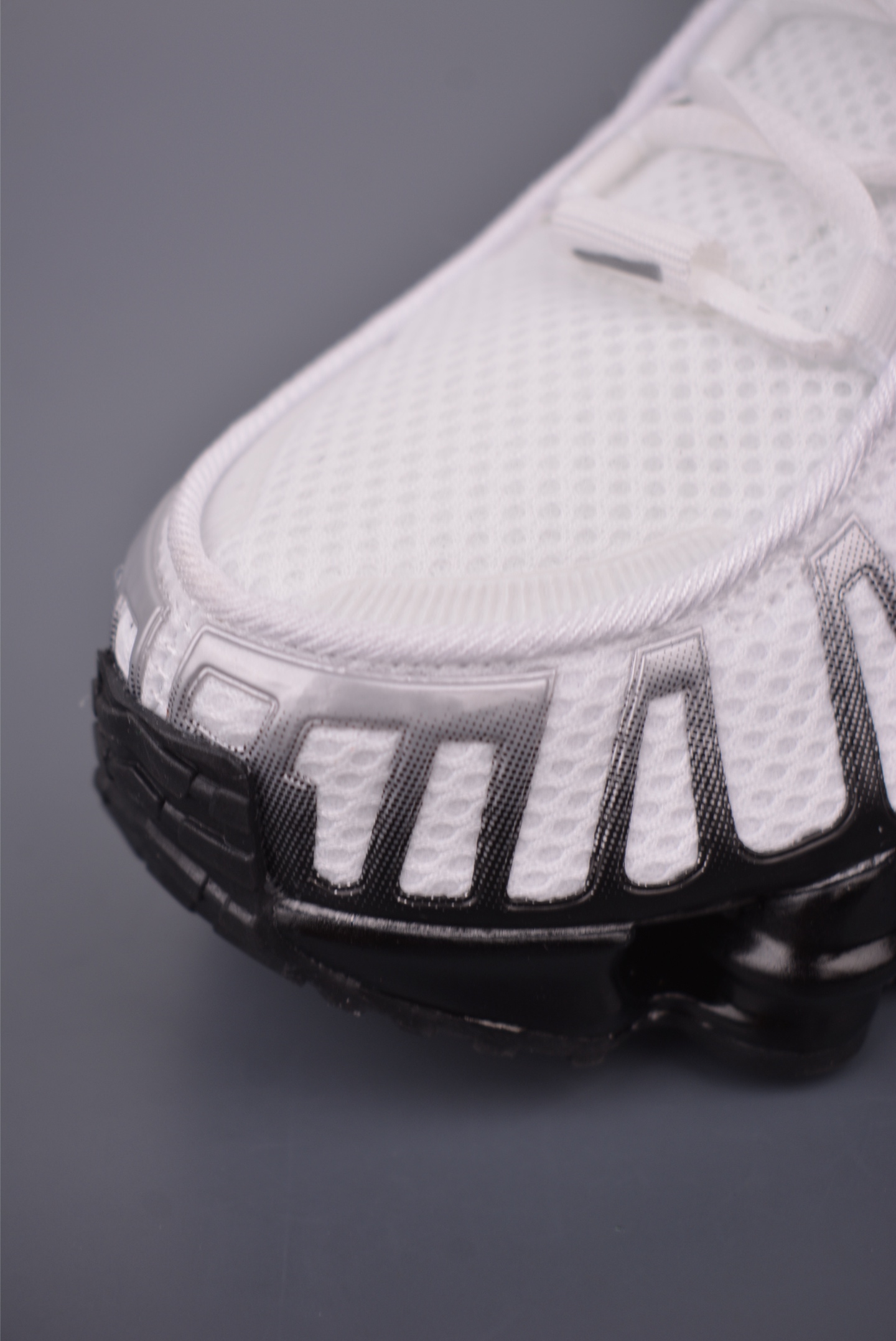 Nike Shox Ride 2 SP x Supreme Running Shoes - Full-Length Air Cushion 7 i1759259752359 5708 0 5