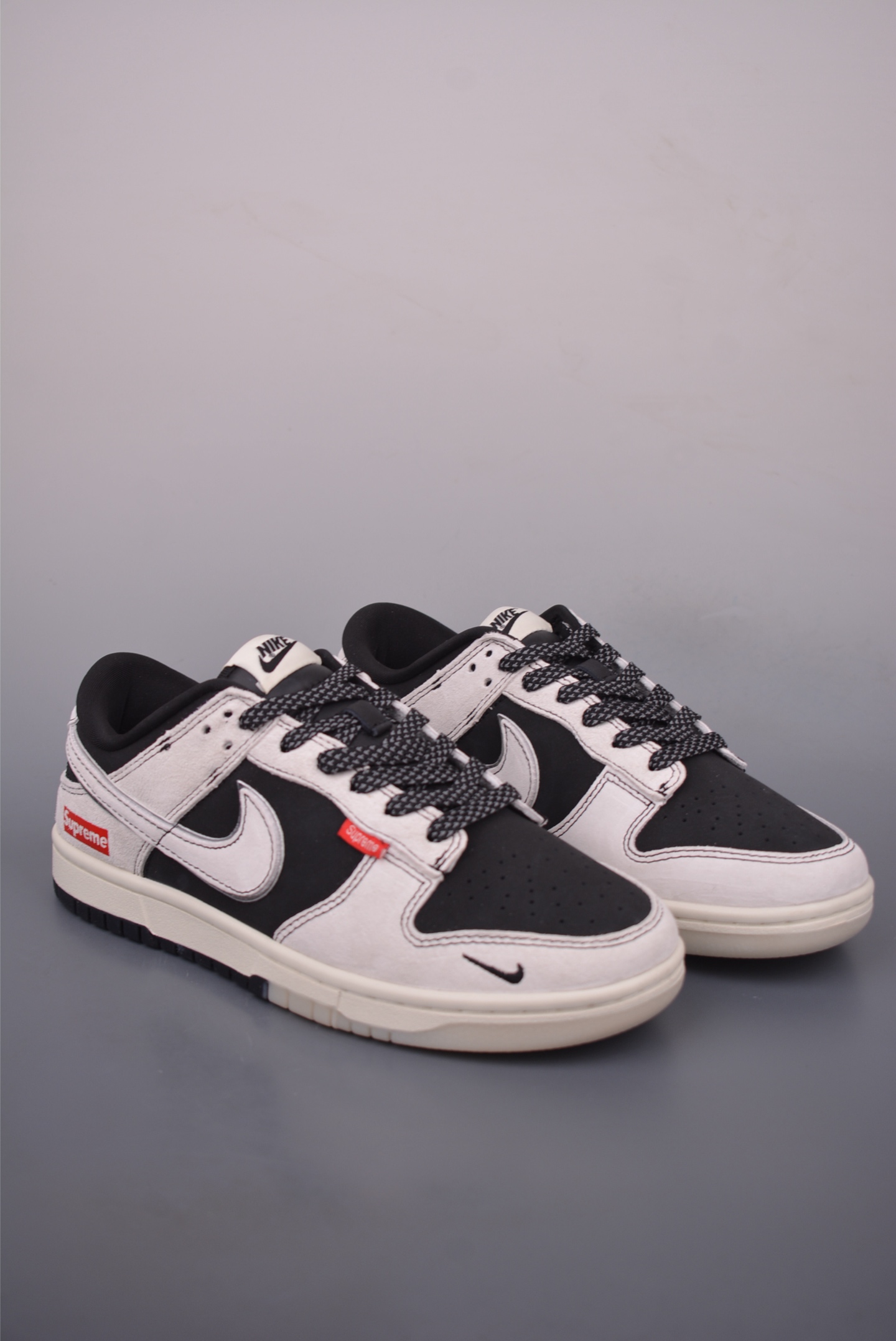Nike Dunk Low x Supreme Black White Sneakers Limited Edition Unisex Shoes