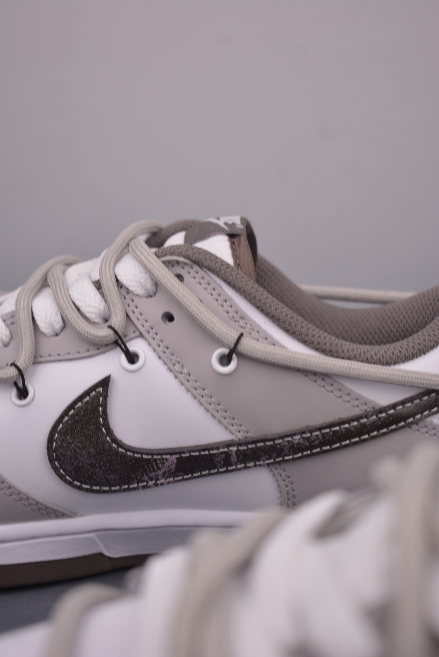 Nike SB Dunk Low "Just Do It" HF5441-111 Men's Skateboarding Shoes 9 i1759269458933 4103 0 7