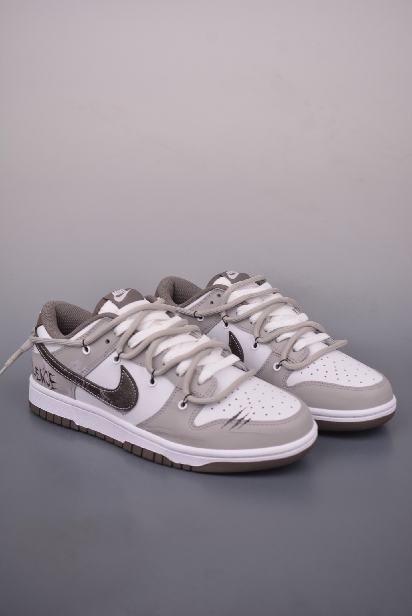 Nike SB Dunk Low "Just Do It" HF5441-111 Men's Skateboarding Shoes 2 i1759269458949 2142 0 0