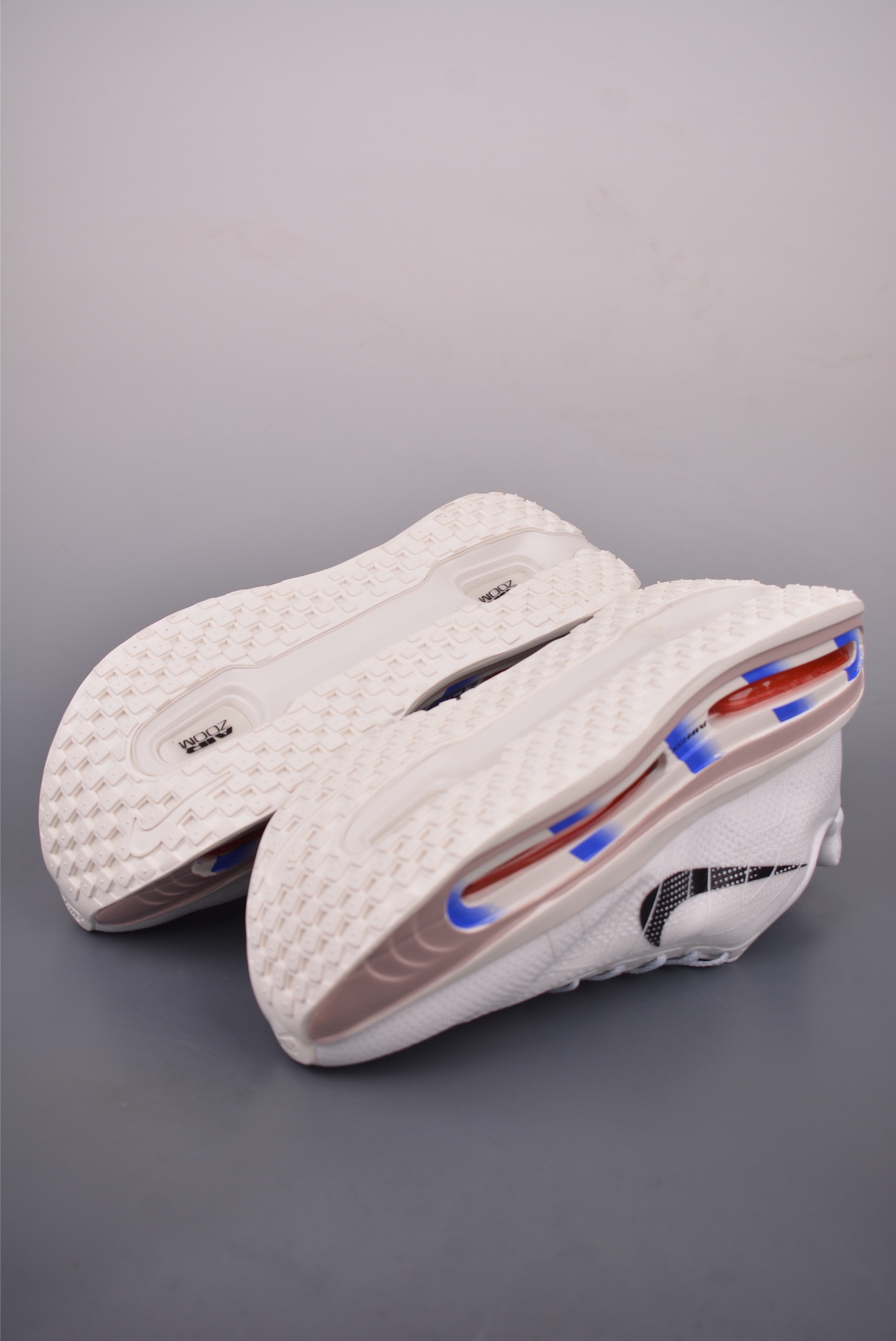 Nike Vomero Premium Air Cushion Running Shoes - Comfortable, Stylish, and Durable 3 i1759269672668 188 0 2