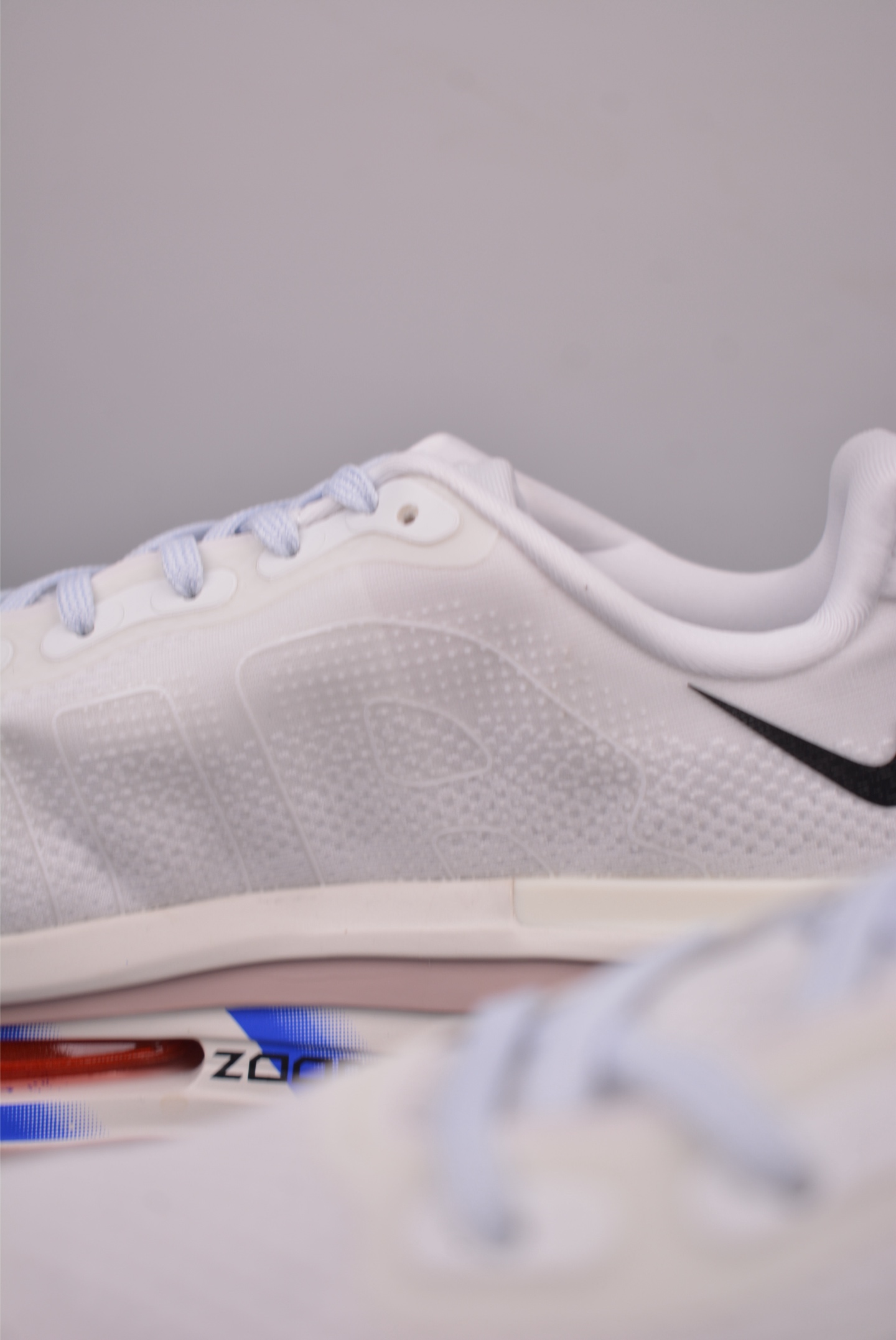 Nike Vomero Premium Air Cushion Running Shoes - Comfortable, Stylish, and Durable 8 i1759269675557 1763 0 7