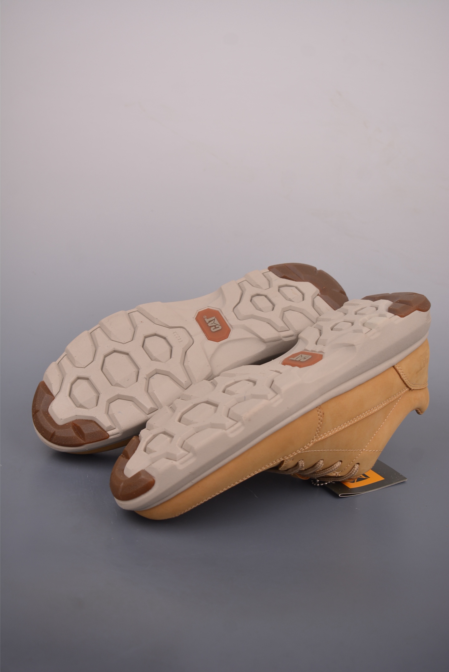 CAT Casual Low-Top Martin Boots - Classic Versatile Outdoor Style 4 i1759269830341 2853 0 2