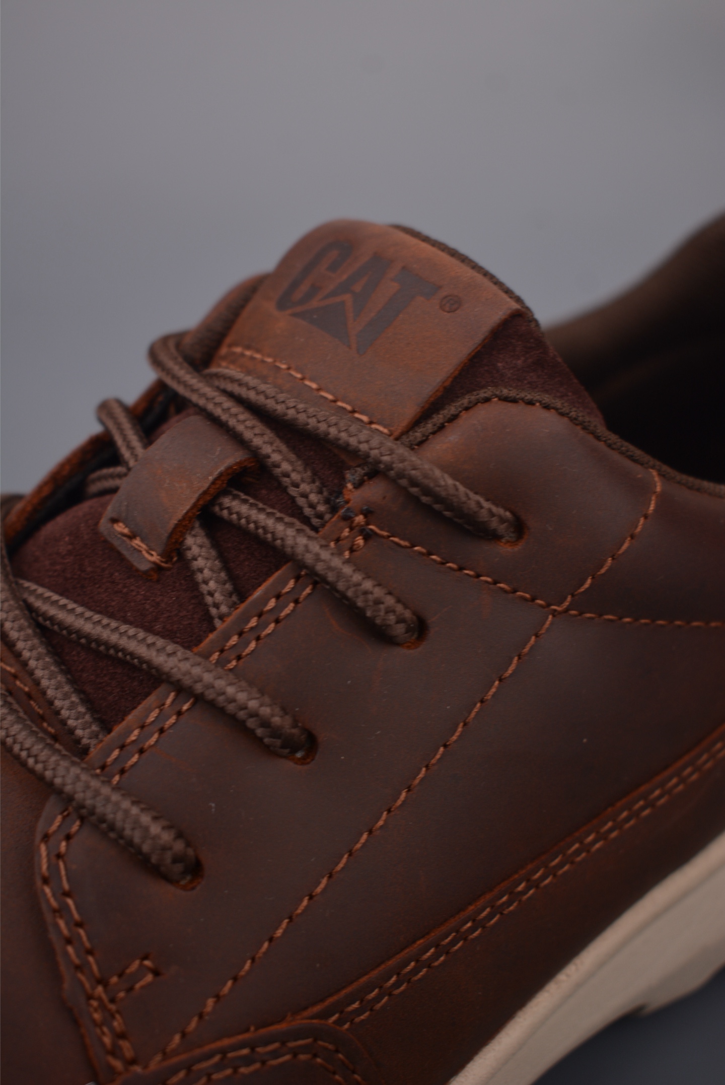 CAT Men's Leather Casual Low-Top Oxford Shoes Comfortable Classic Style 7 i1759269863446 6744 0 6