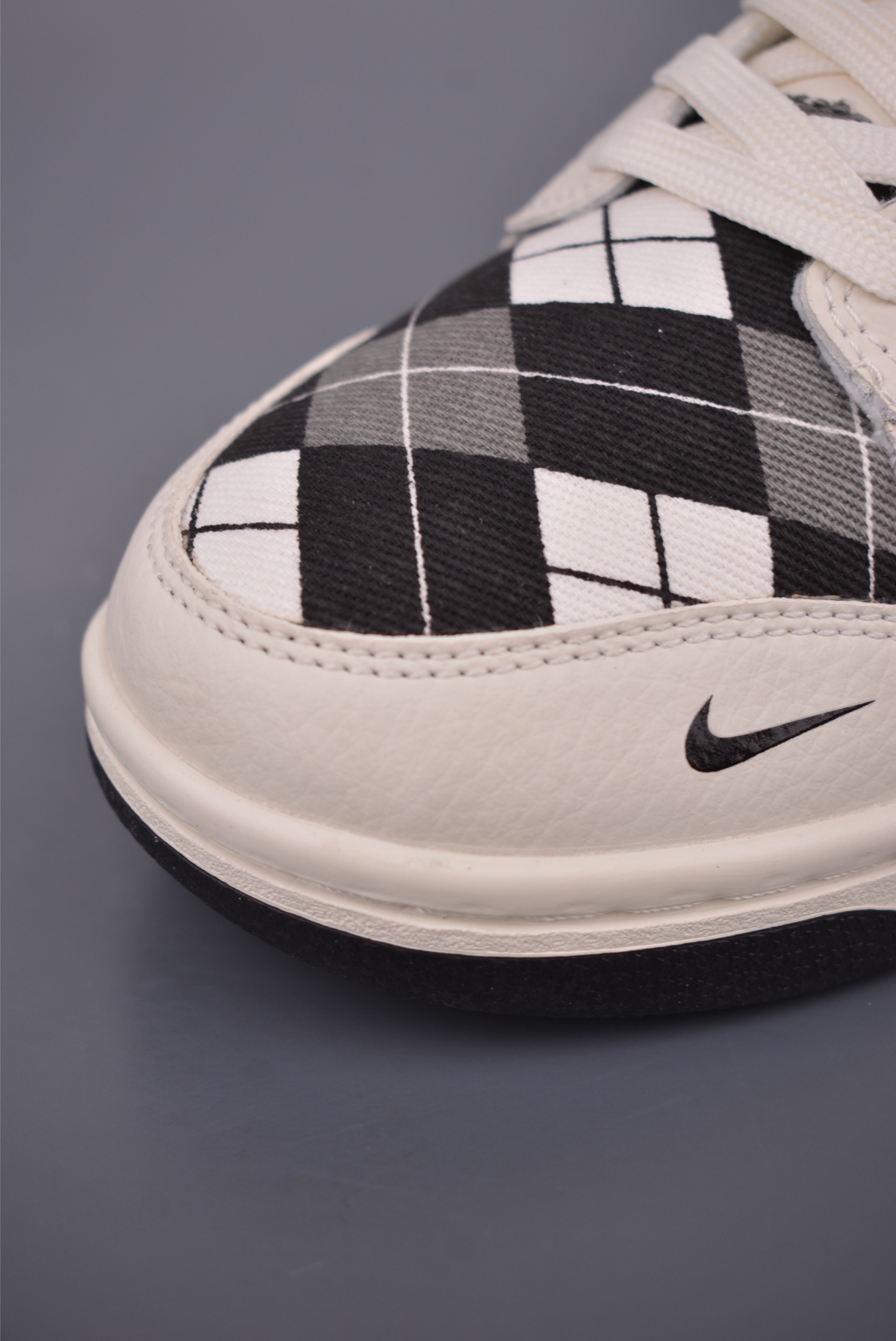 Nike SB Dunk Low Bape Camo,Original Leather, Comfort and Durability 6 i1759270190637 9220 0 5
