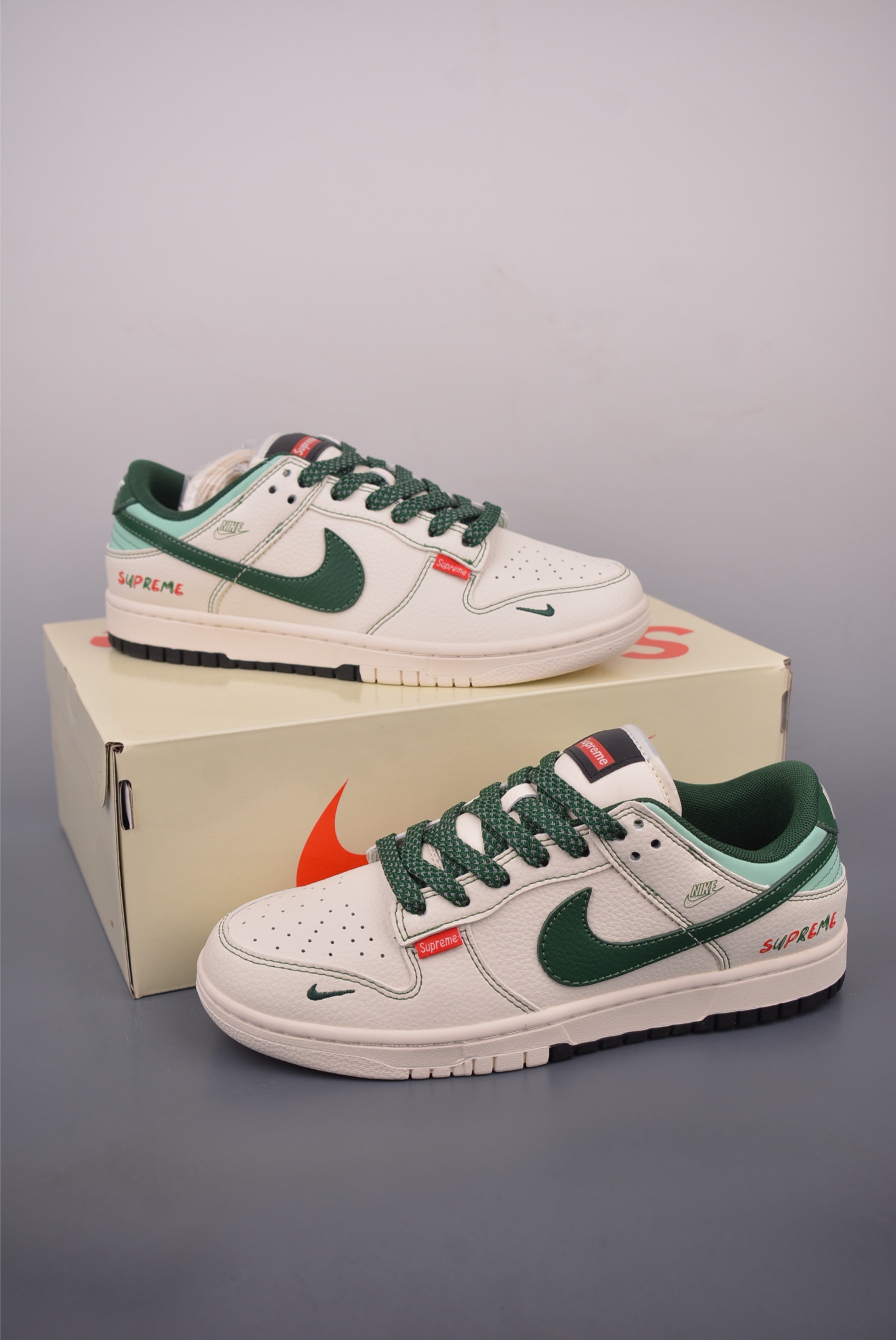Nike Dunk Low Supreme Stars Mean Green (DJ0318-200) Fashion Sneakers 1 i1759270258850 8292 0 4