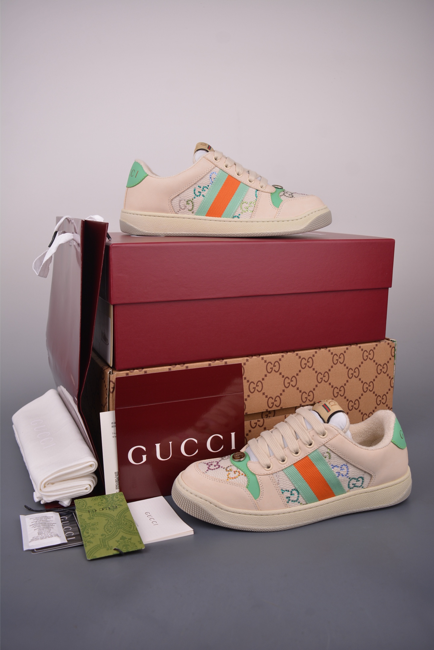 Gucci Screener Sneakers Ivory Leather Dirty Effect, Striped and Logo Detail 5 i1759277287321 9647 0 4