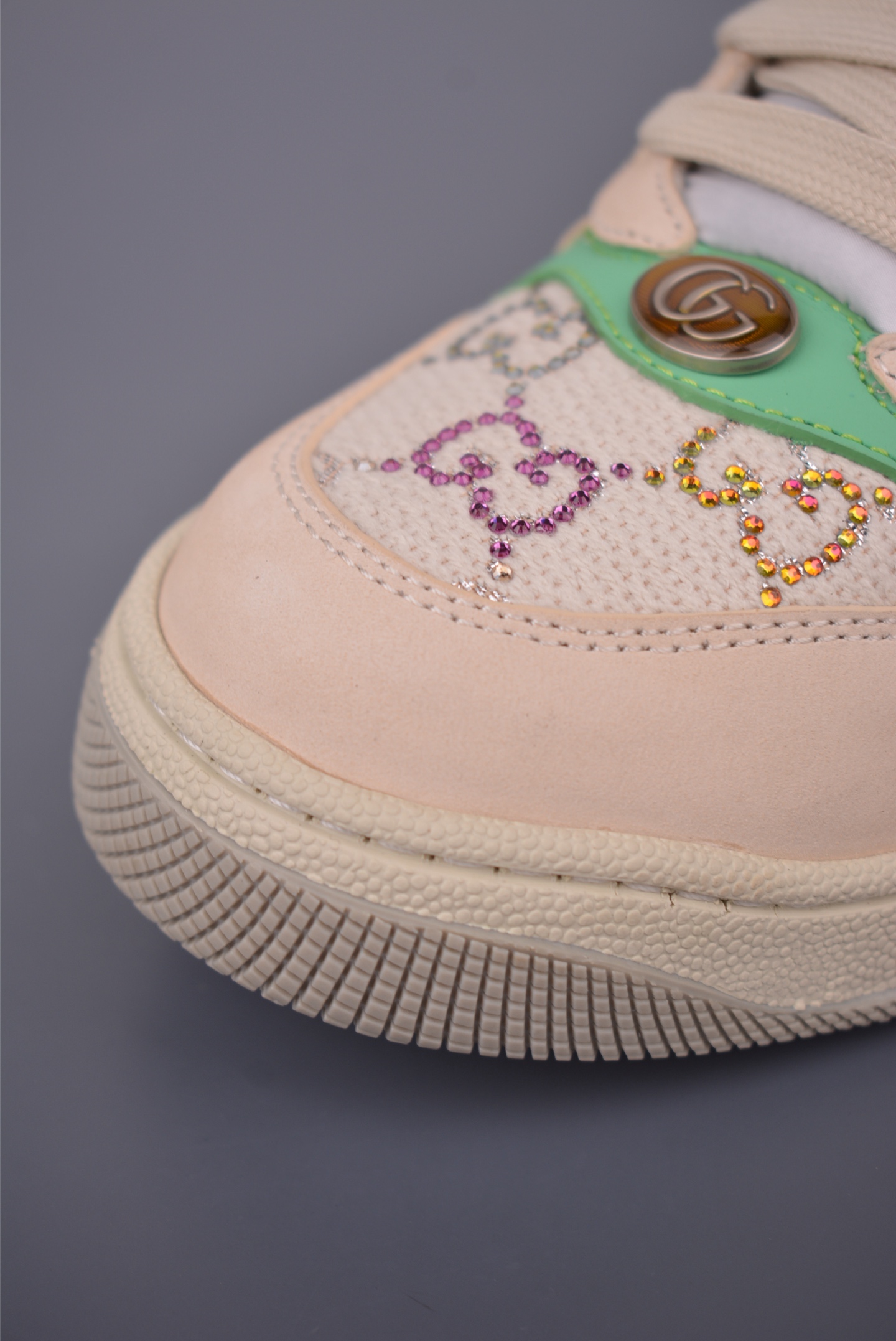 Gucci Screener Sneakers Ivory Leather Dirty Effect, Striped and Logo Detail 6 i1759277287322 6024 0 5