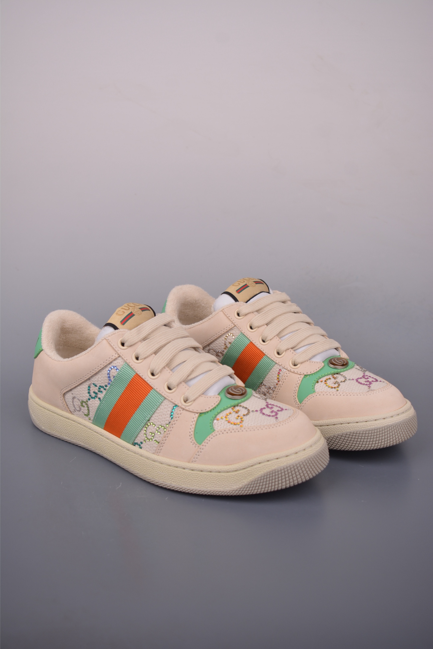 Gucci Screener Sneakers Ivory Leather Dirty Effect, Striped and Logo Detail 1 i1759277289633 1891 0 0