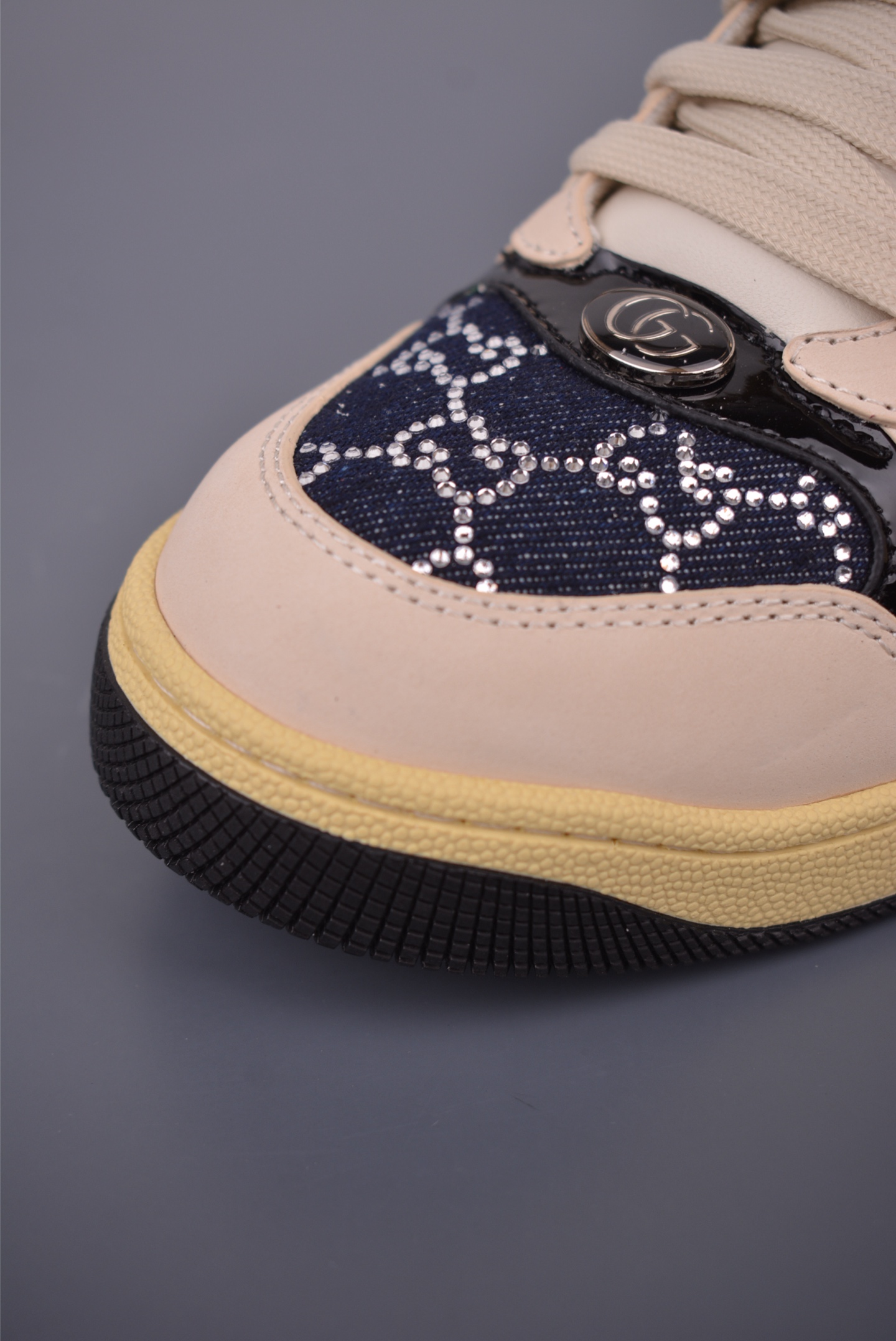 Gucci Screener Leather Sneakers with Enamel Detail - Distressed Finish 7 i1759277751413 5329 0 5