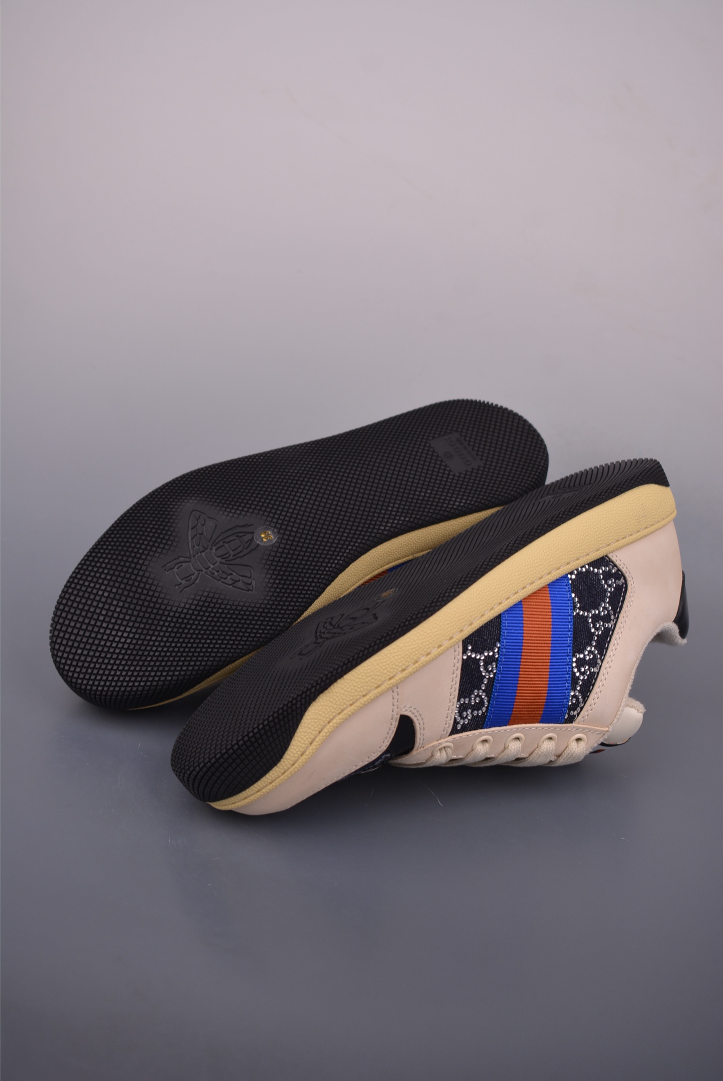 Gucci Screener Leather Sneakers with Enamel Detail - Distressed Finish 4 i1759277751435 7148 0 2