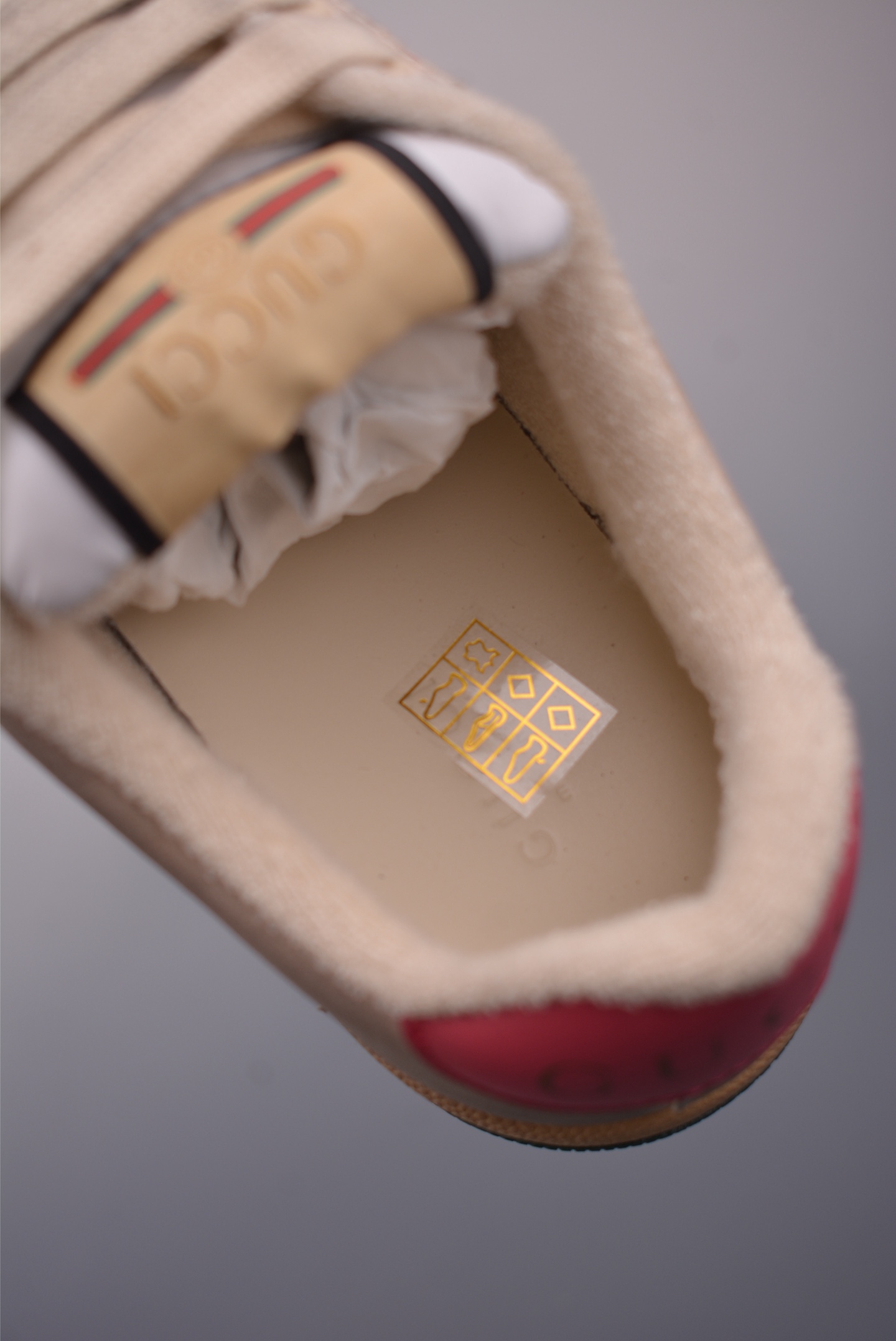 Gucci Screener Leather Sneaker Dirty Effect Fashion Sneakers Designer Shoes 10 i1759278224816 6195 0 8