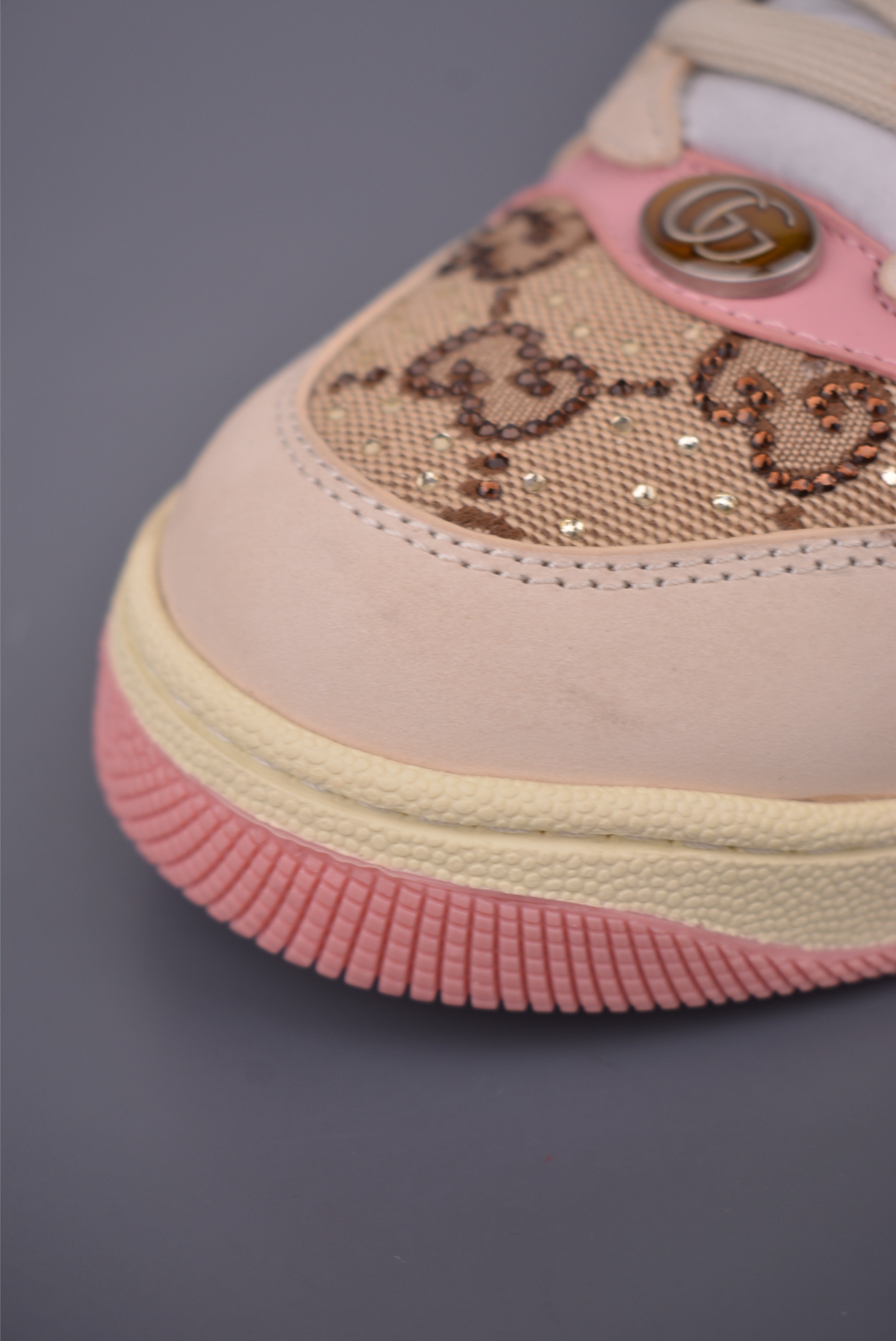 Gucci Screener Sneakers - Distressed Leather, Iconic Design, and Comfortable Fit 6 i1759282338121 3153 0 5