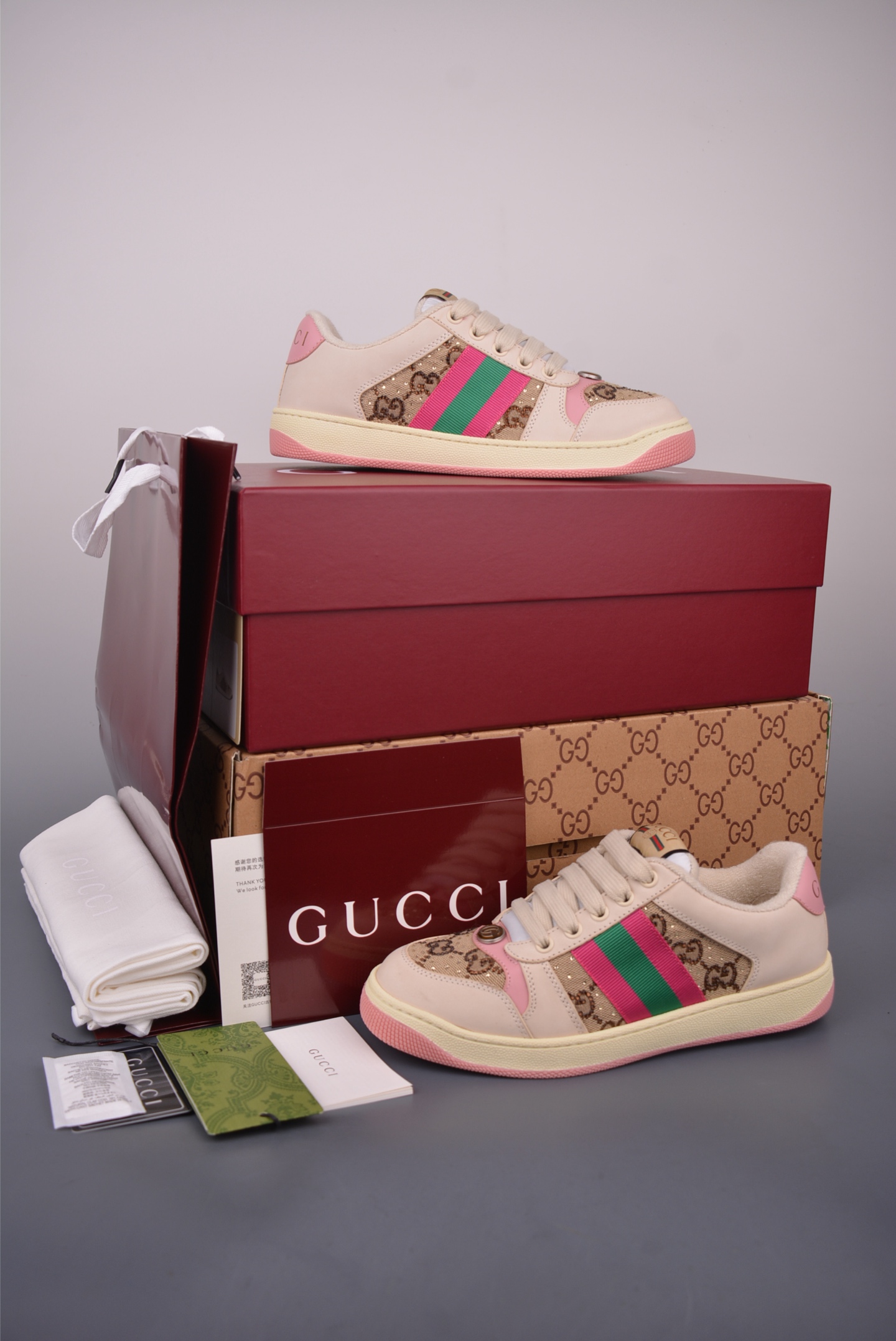 Gucci Screener Sneakers - Distressed Leather, Iconic Design, and Comfortable Fit 5 i1759282387864 4987 0 4