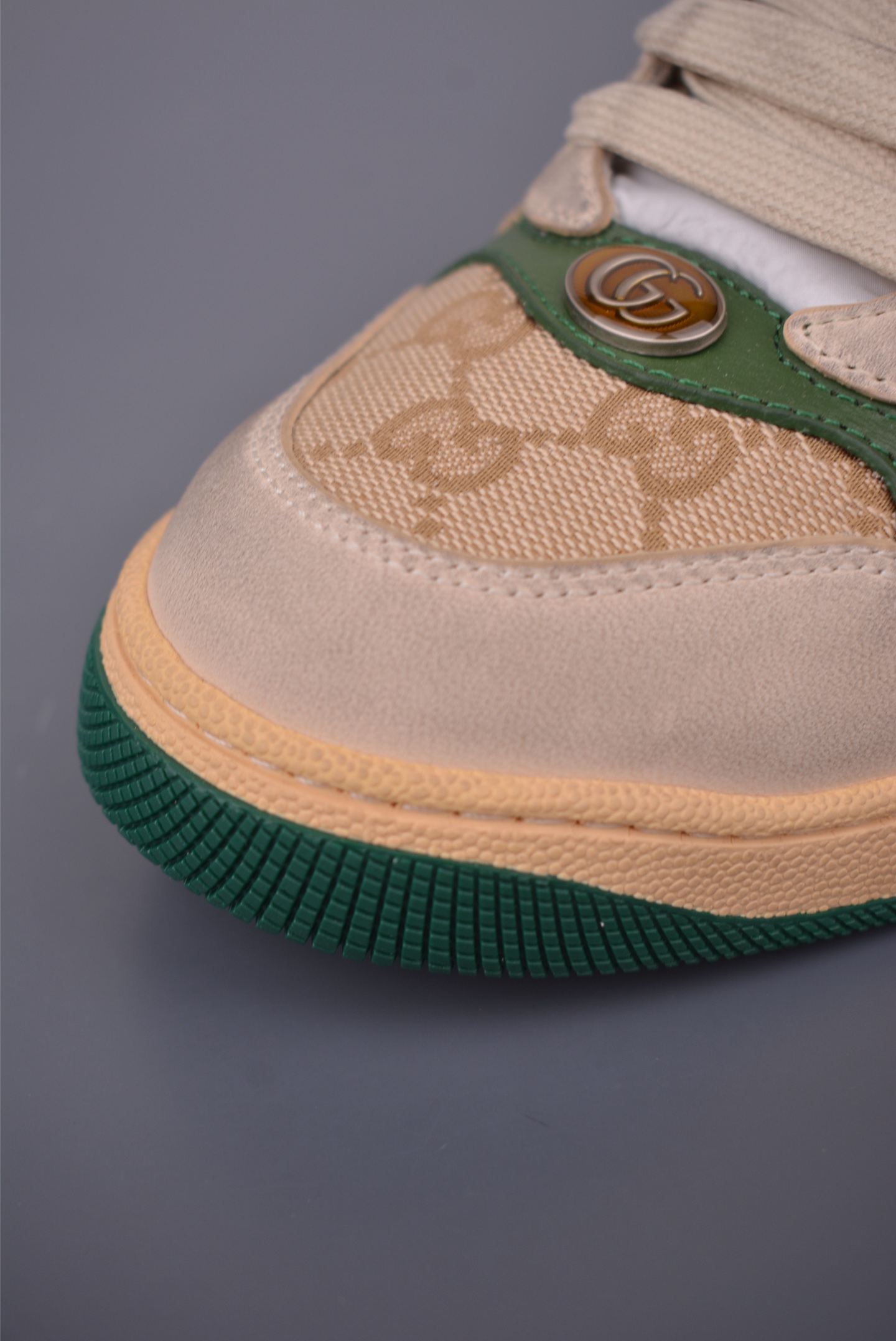 Gucci Screener Sneaker with Vintage Design and Signature Web 7 i1759282505429 6900 0 5