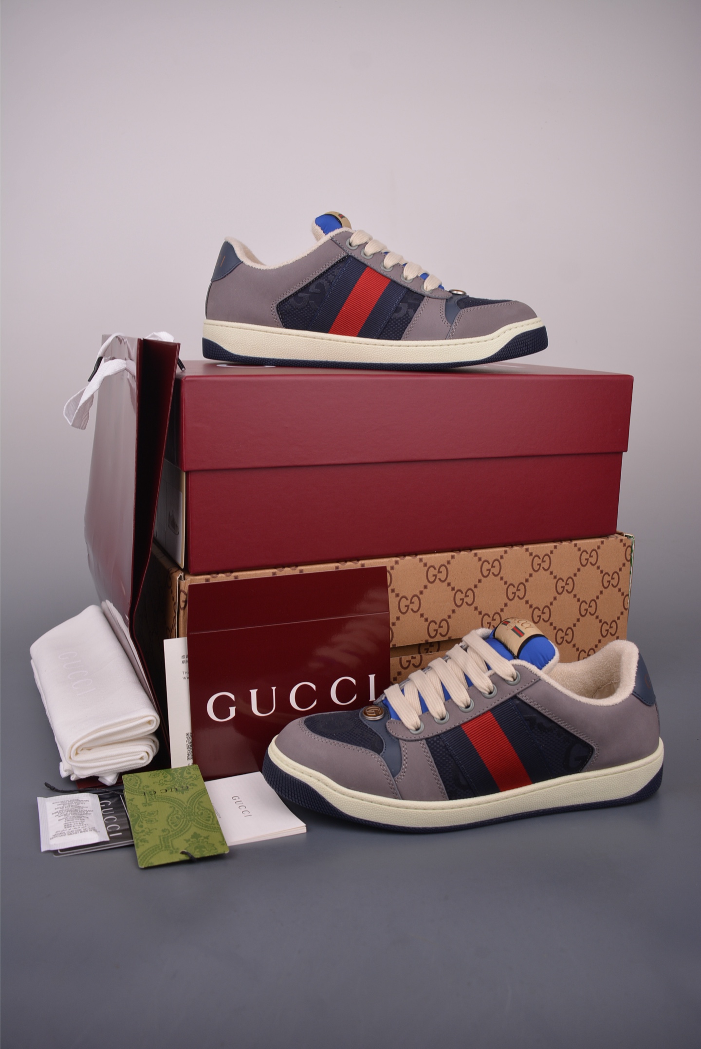 Gucci Screener Sneaker Dirty Effect Leather Low Top Lace-up Unisex Shoes 5 i1759283174566 1126 0 4
