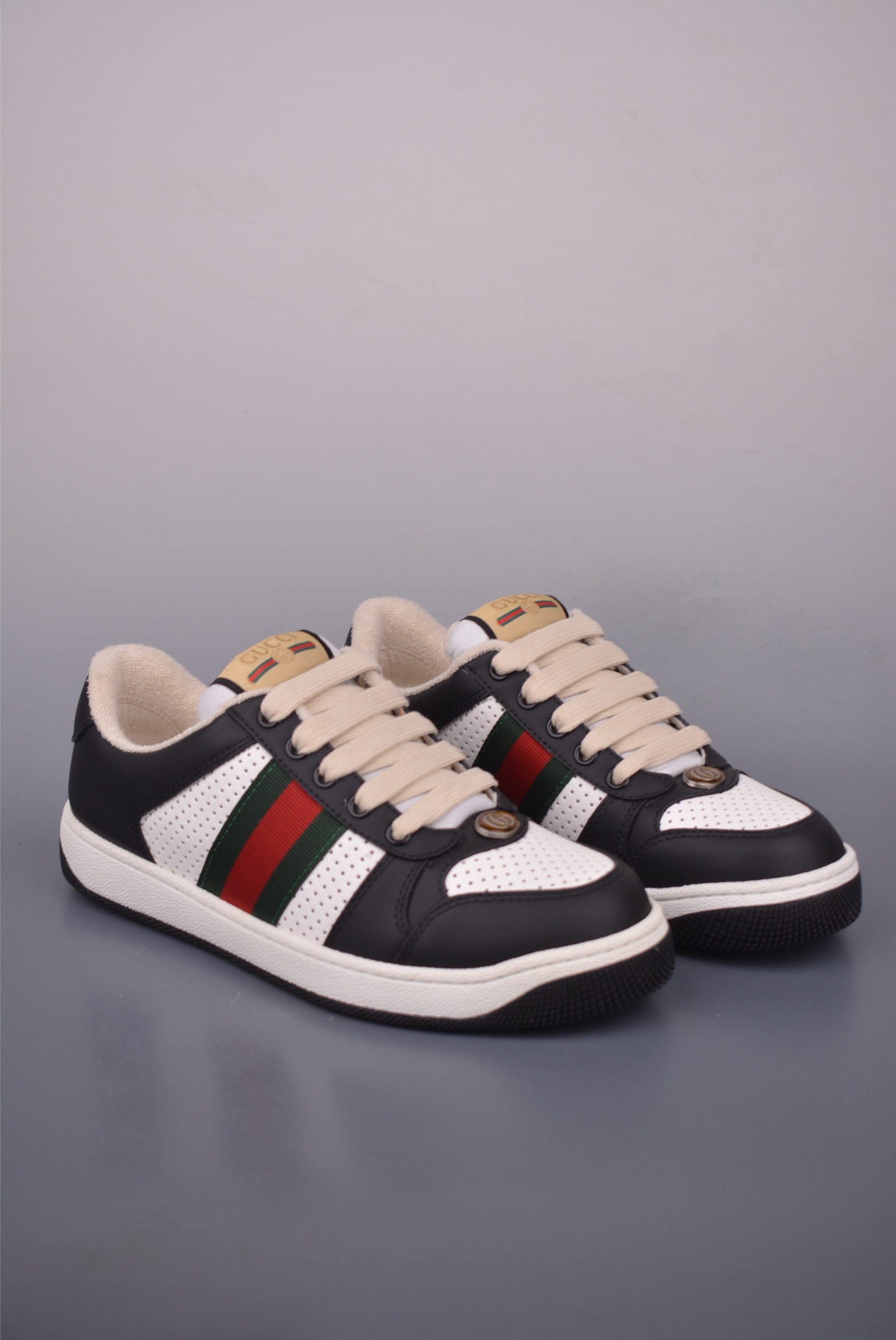 Gucci Screener Sneakers - Distressed Leather, Iconic Stripe, Fashionable Comfort 2 i1759283583410 8249 0 0