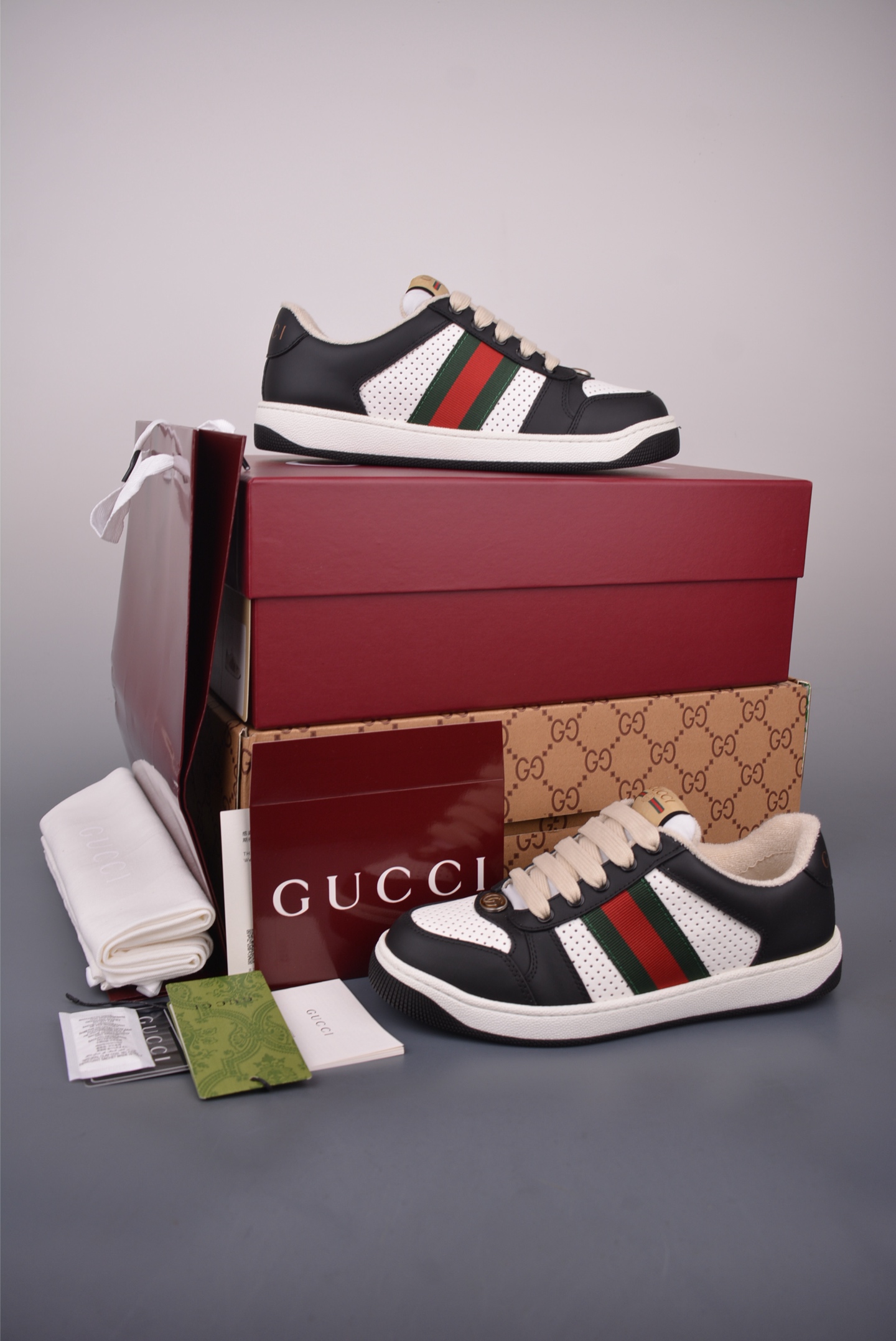 Gucci Screener Sneakers - Distressed Leather, Iconic Stripe, Fashionable Comfort 6 i1759283583428 7137 0 4
