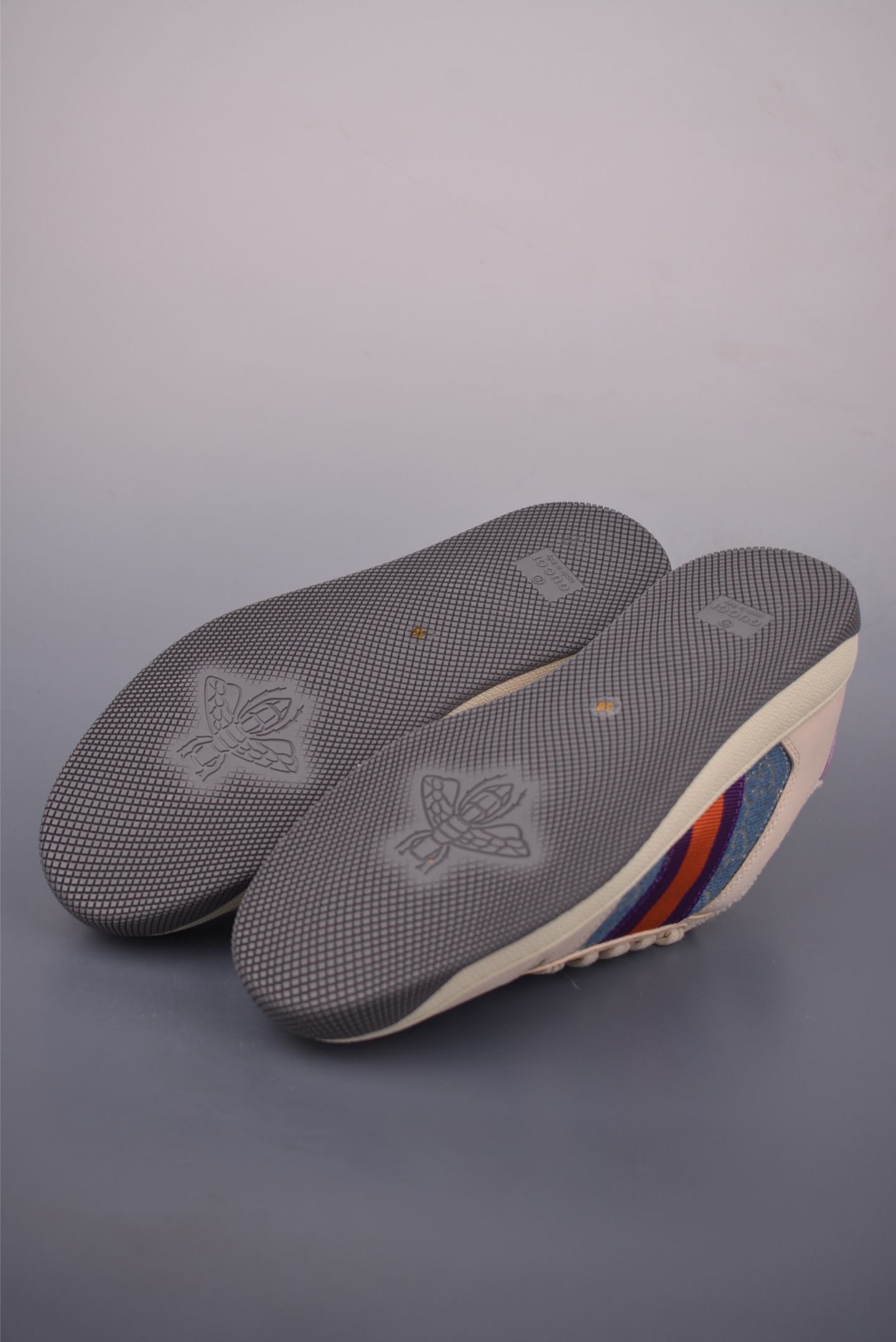 Gucci Screener Sneakers, Leather Trim, Iconic Striped Design, Fashion Forward Style 3 i1759283668311 9550 0 2