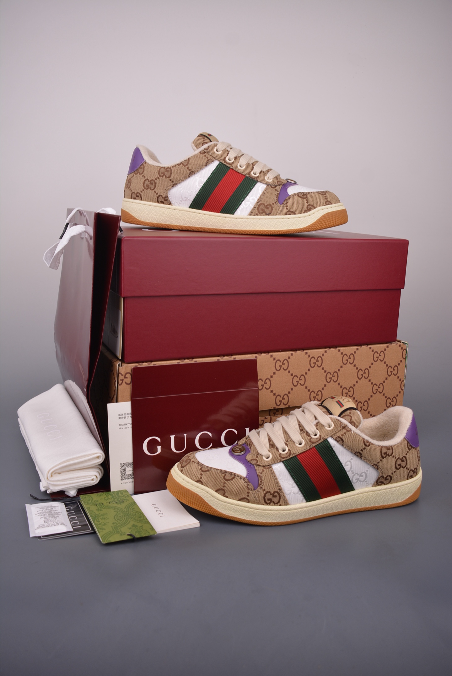 Gucci Screener Sneakers, Distressed Leather Trim with Vintage Inspired Design 6 i1759283845566 2392 0 4