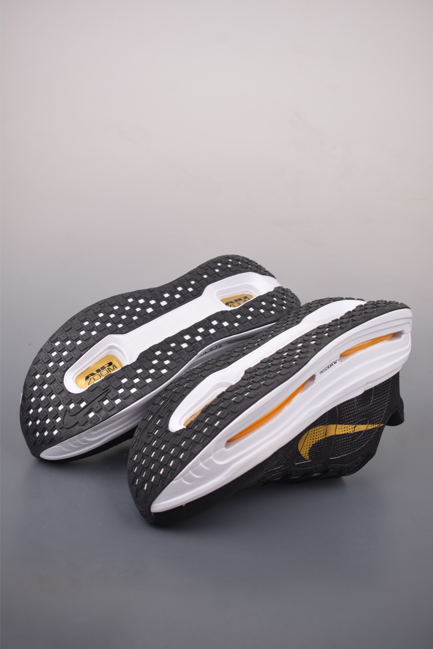 Nike Vomero Premium Air Cushion Running Shoes - Comfortable, Stylish, and Durable 3 i1759533951233 9083 0 2