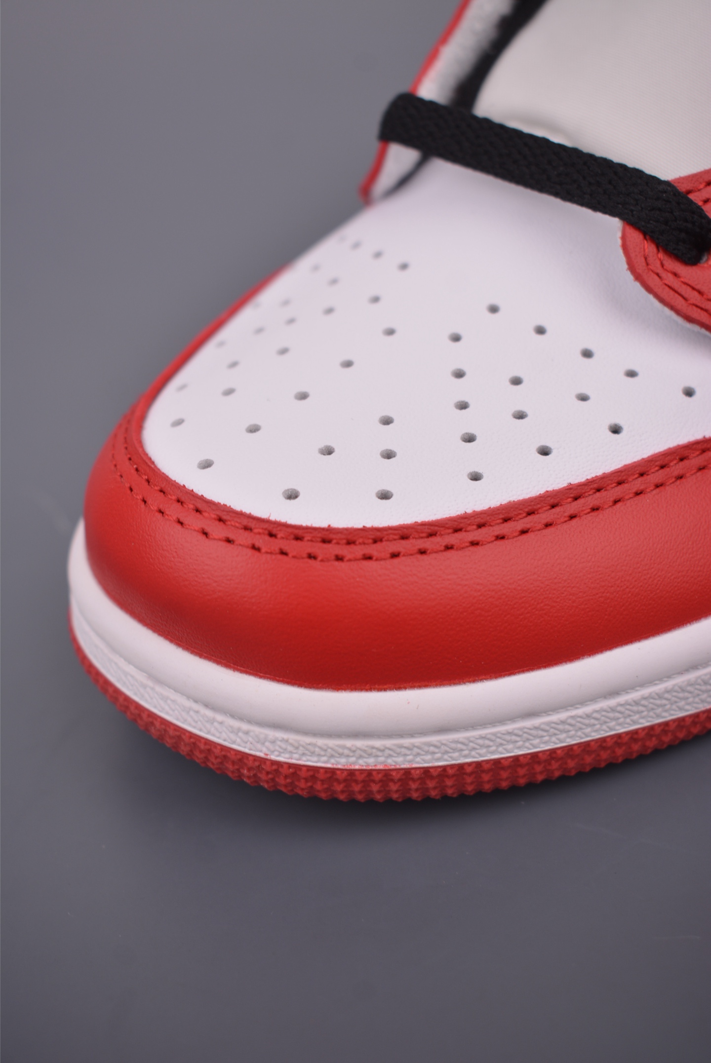 240 原装裸鞋级 市面最高工艺产物 Air Jordan 1 Low红白黑 HQ6998-600