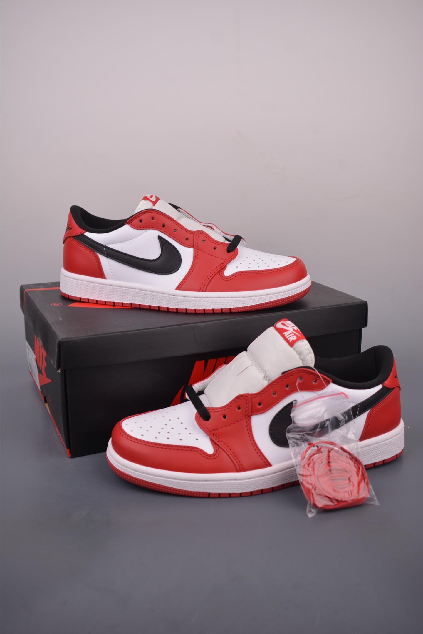 240 原装裸鞋级 市面最高工艺产物 Air Jordan 1 Low红白黑 HQ6998-600