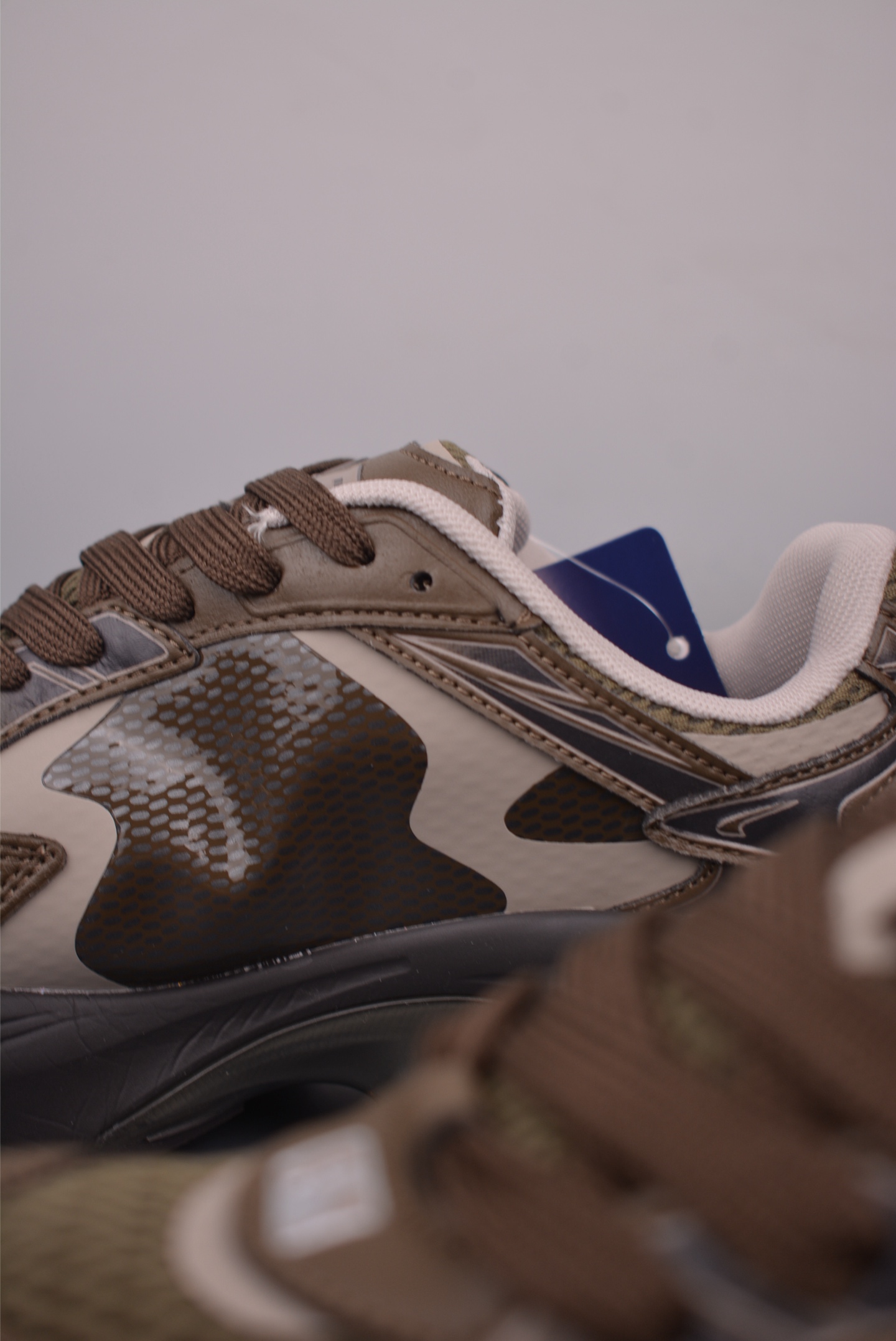 MLB Curve Runner Enamel New York Yankees Chunky Sneakers - Fashionable & Comfortable 8 i1759534462669 7116 0 7