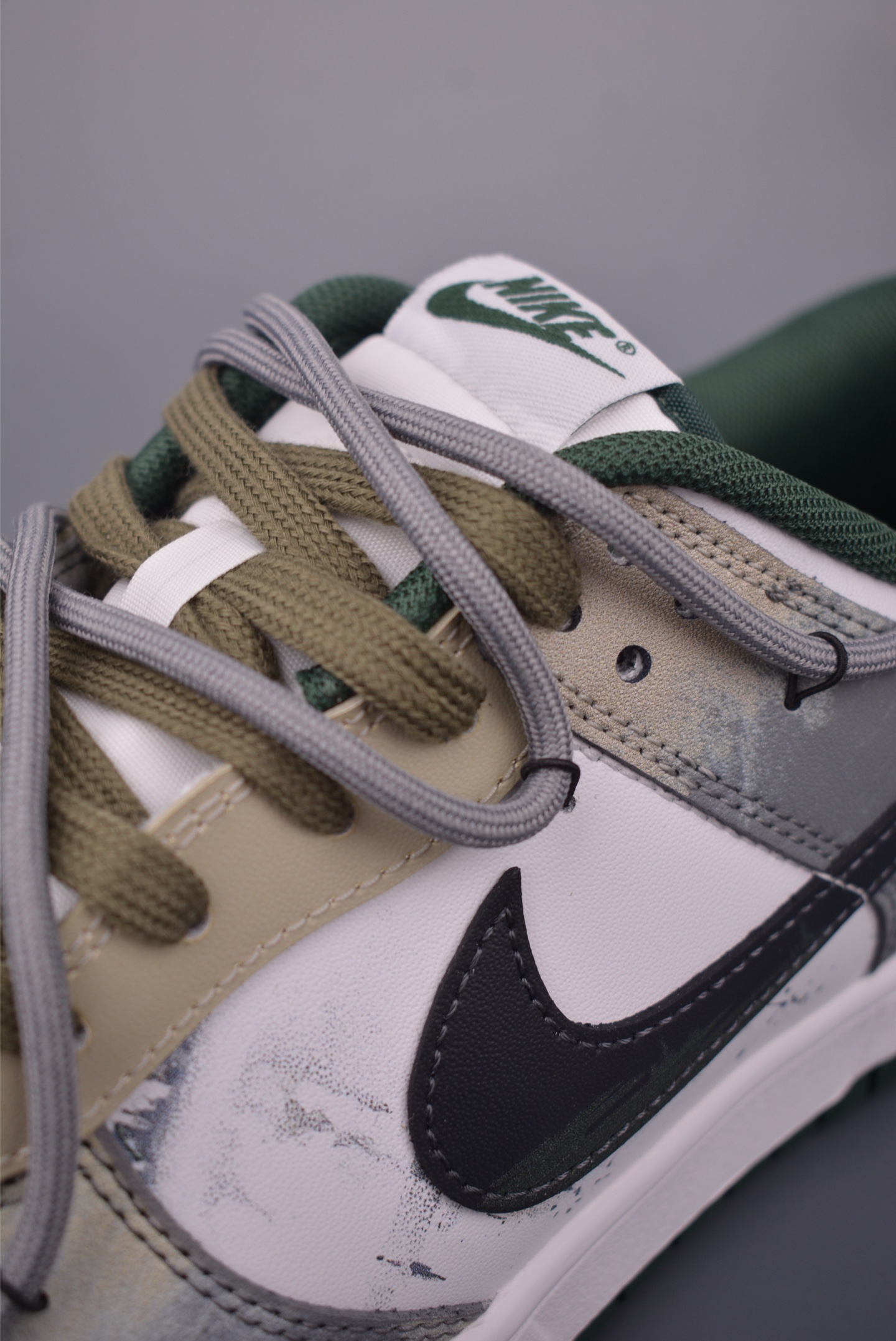 Nike SB Dunk Low "Just Do It" Sneakers - Premium Quality 8 i1759534593004 6748 0 6