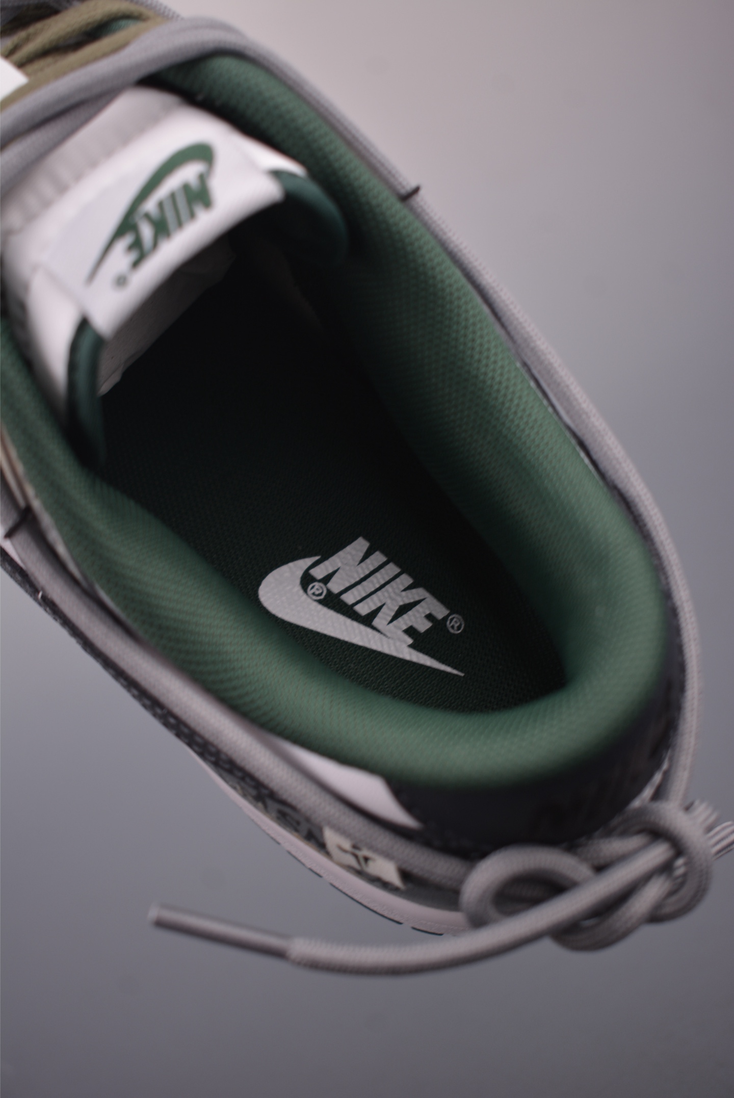 Nike SB Dunk Low "Just Do It" Sneakers - Premium Quality 10 i1759534593037 1851 0 8