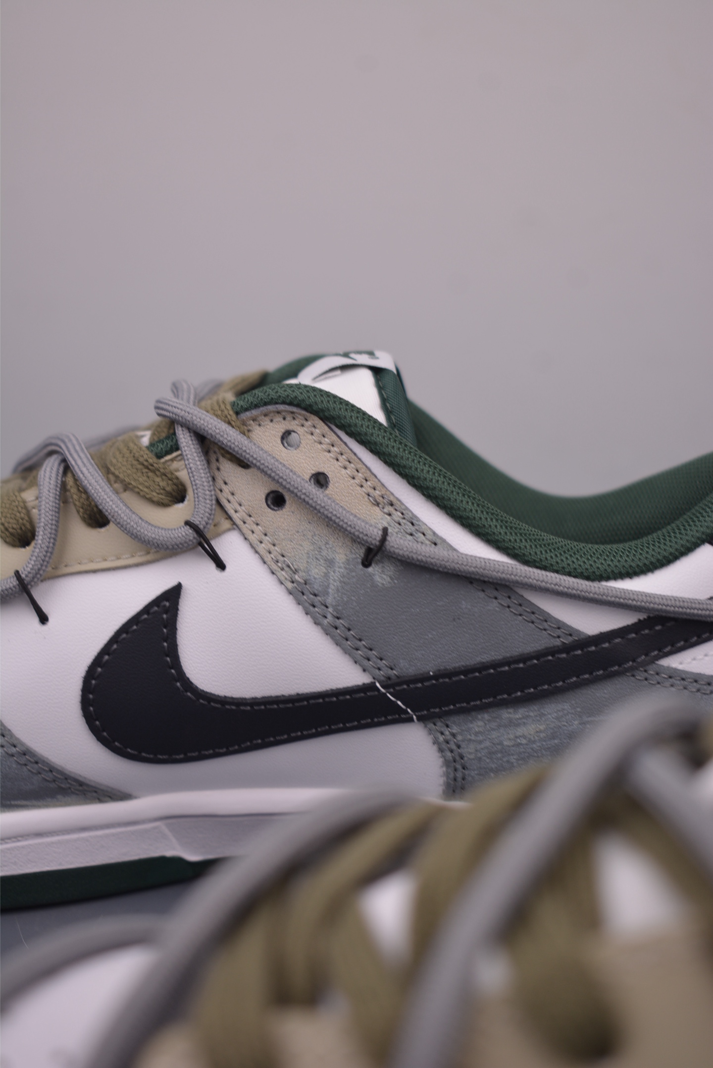 Nike SB Dunk Low "Just Do It" Sneakers - Premium Quality 9 i1759534594963 3706 0 7