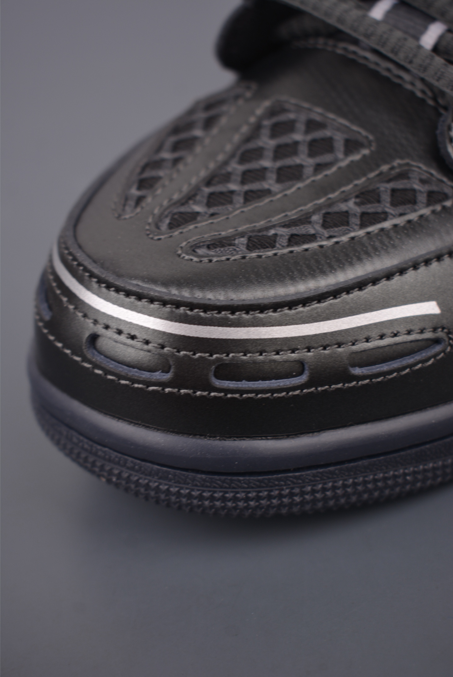 200 Air Jordan 1 Low 灰黑银 AJ1乔1低帮休闲板鞋 H02186-081-Chinese UA Cheap High Quatity Brand Clothes Bags handbags Sneakers wholesale wholesaler seller from China Factory suppliers Fashion Clothing Shoes best Quality Beautiful Price 200 Air Jordan 1 Low 灰黑银 AJ1乔1低帮休闲板鞋 H02186-081