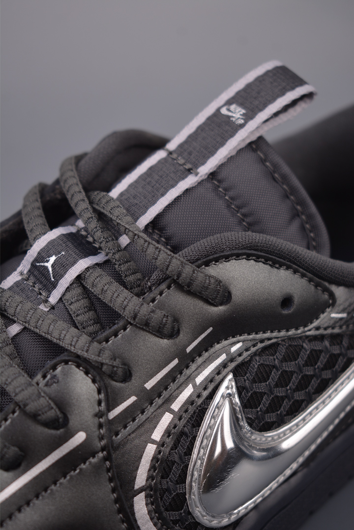 200 Air Jordan 1 Low 灰黑银 AJ1乔1低帮休闲板鞋 H02186-081-Chinese UA Cheap High Quatity Brand Clothes Bags handbags Sneakers wholesale wholesaler seller from China Factory suppliers Fashion Clothing Shoes best Quality Beautiful Price 200 Air Jordan 1 Low 灰黑银 AJ1乔1低帮休闲板鞋 H02186-081