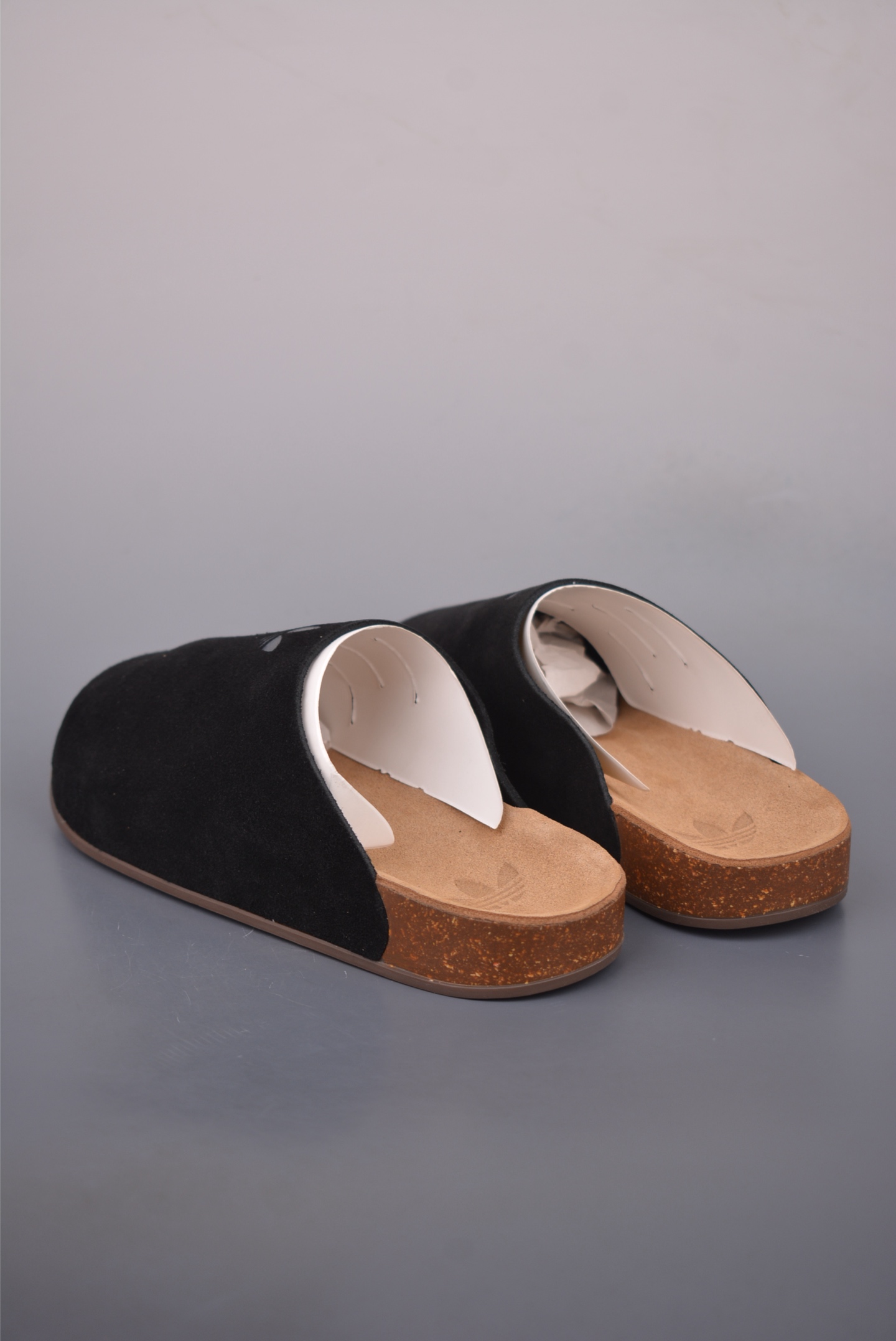 180 adidas originals Adimule 勃肯系 防磨防滑包头拖鞋 懒人福音就是阿迪的穆勒鞋 JQ4367-Chinese UA Cheap High Quatity Brand Clothes Bags handbags Sneakers wholesale wholesaler seller from China Factory suppliers Fashion Clothing Shoes best Quality Beautiful Price 180 adidas originals Adimule 勃肯系 防磨防滑包头拖鞋 懒人福音就是阿迪的穆勒鞋 JQ4367