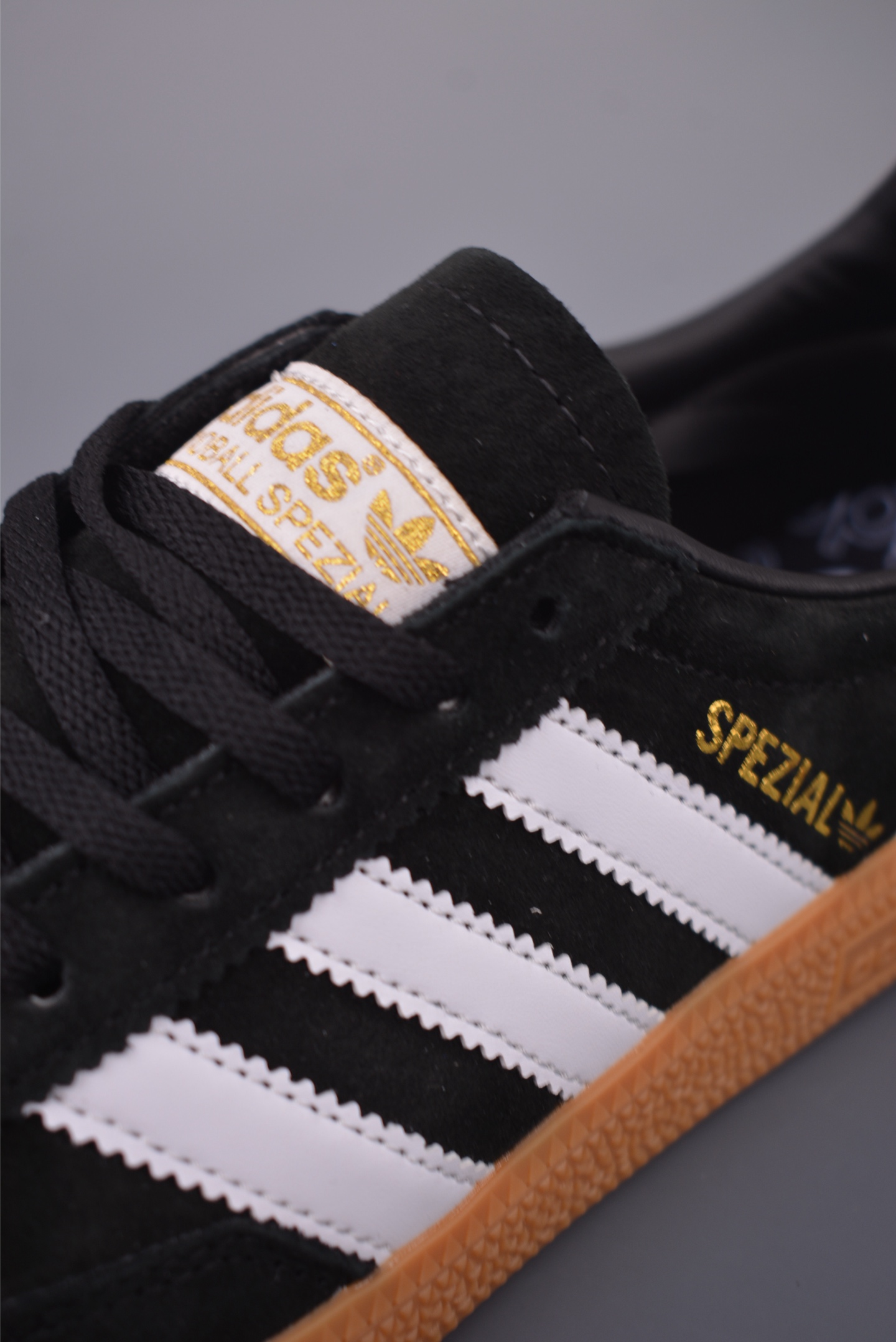 160 Adidas Handball Spezial 阿迪达斯经典款 复古休闲板鞋 JH8843