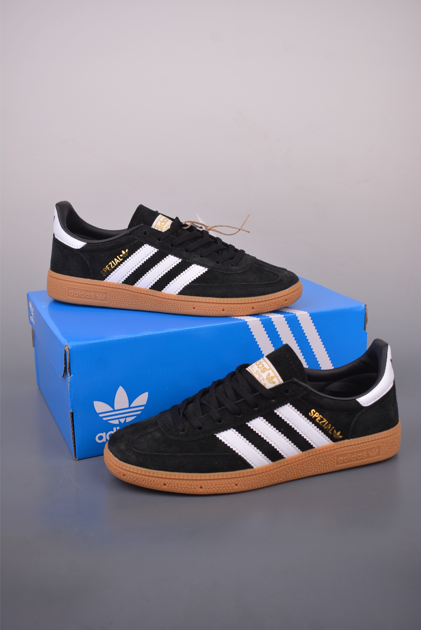 160 Adidas Handball Spezial 阿迪达斯经典款 复古休闲板鞋 JH8843