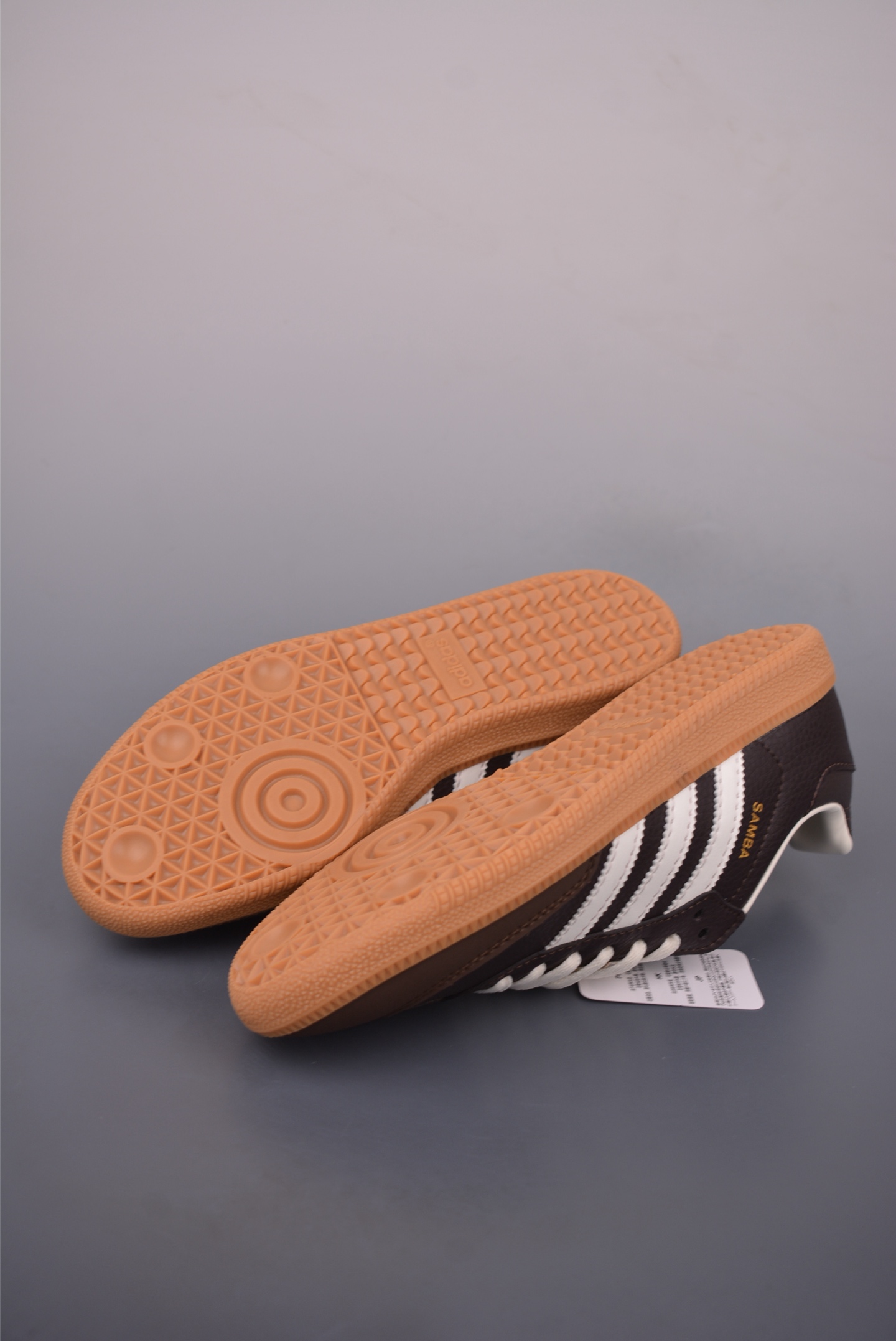 140 Adidas三叶草SAMBA W 休闲板鞋 JR0891