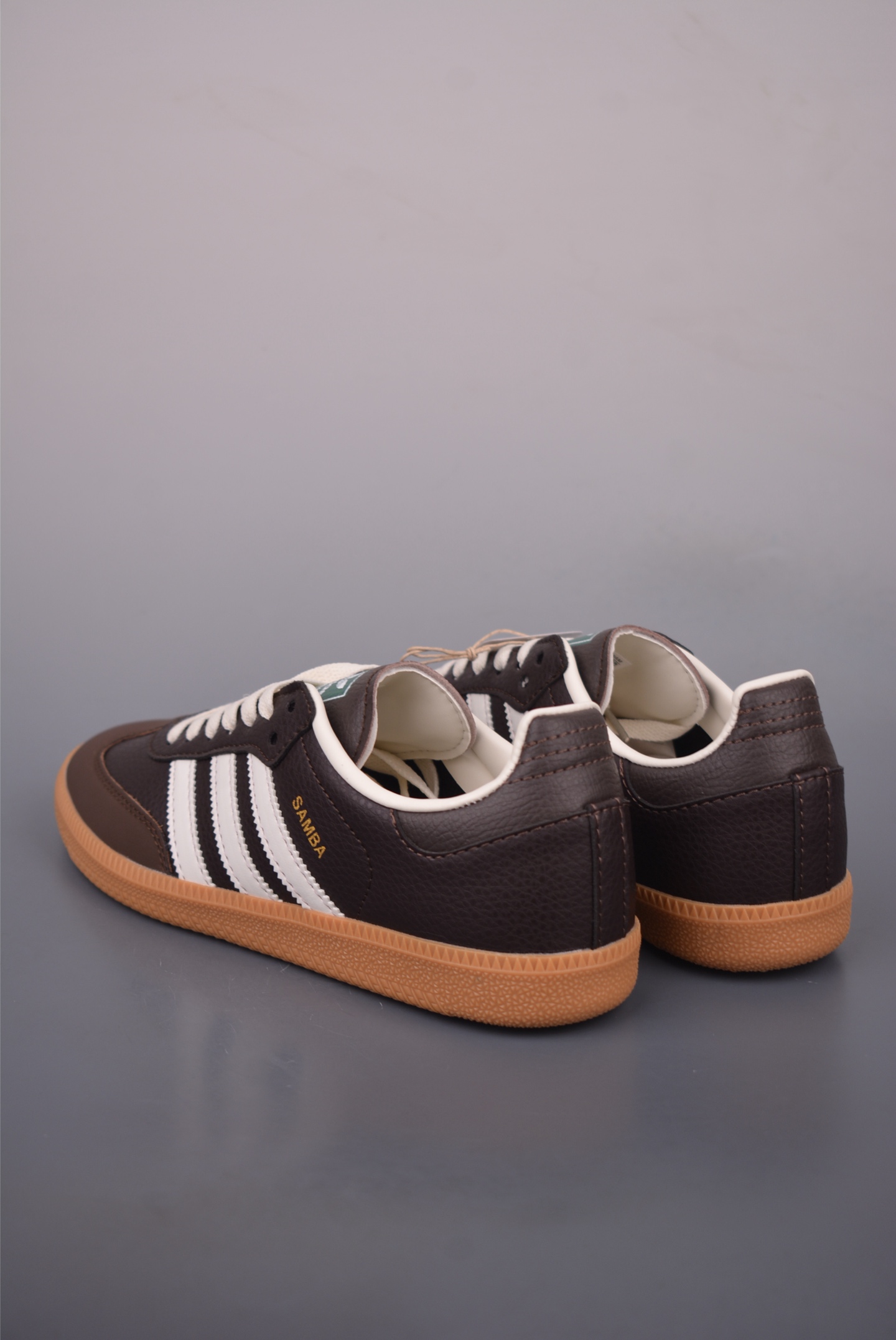 140 Adidas三叶草SAMBA W 休闲板鞋 JR0891