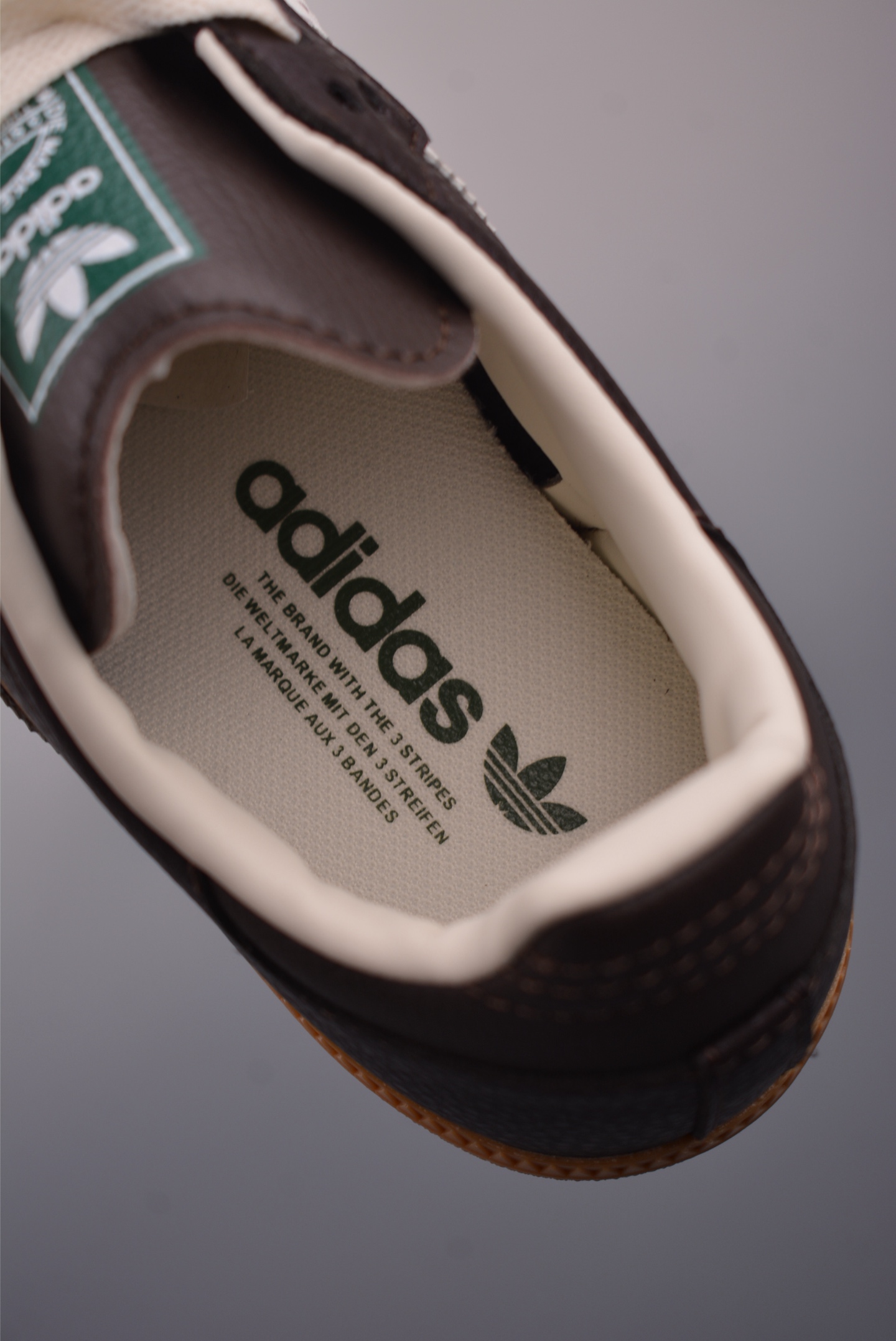 140 Adidas三叶草SAMBA W 休闲板鞋 JR0891