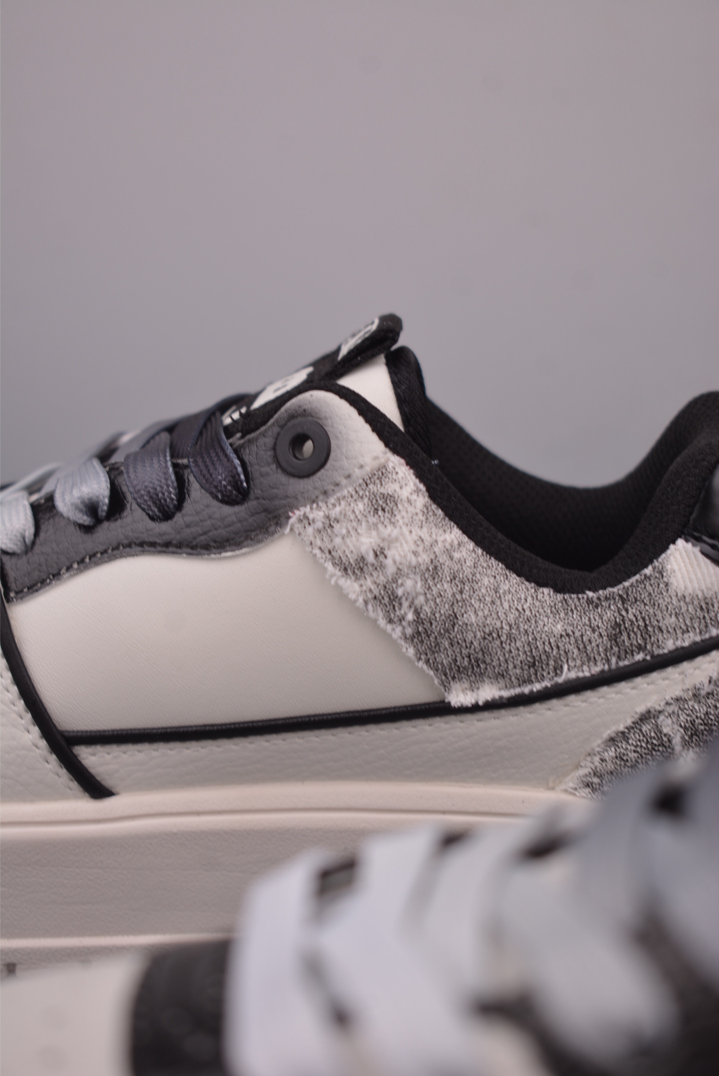 300 MLB NY 印花网红老爹鞋 涂鸦恶作剧 3ASXCA12N