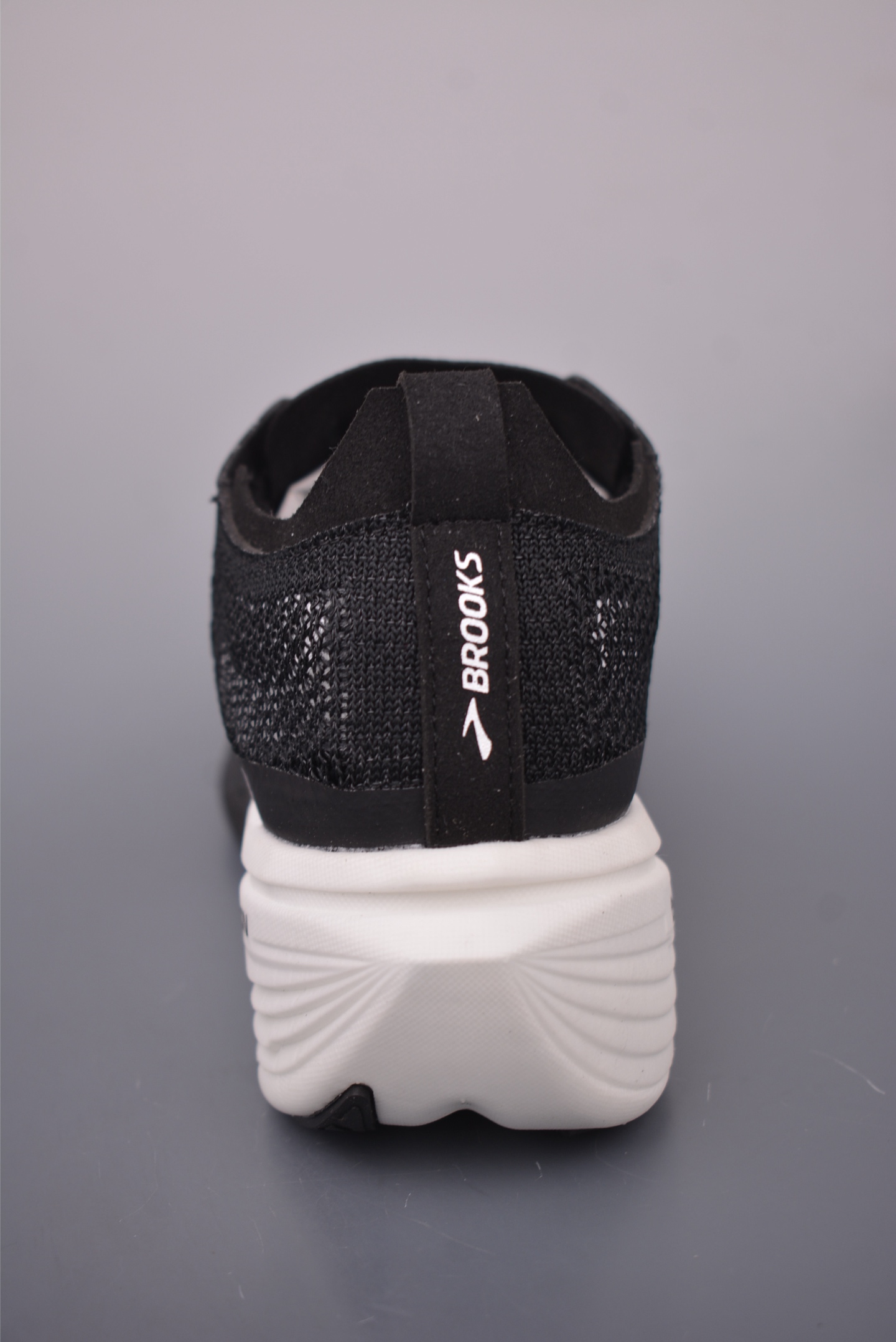 Brooks Hyperion Elite 4 Running Shoes - Ultralight, Breathable, and Responsive 5 i1759621724662 9572 0 3