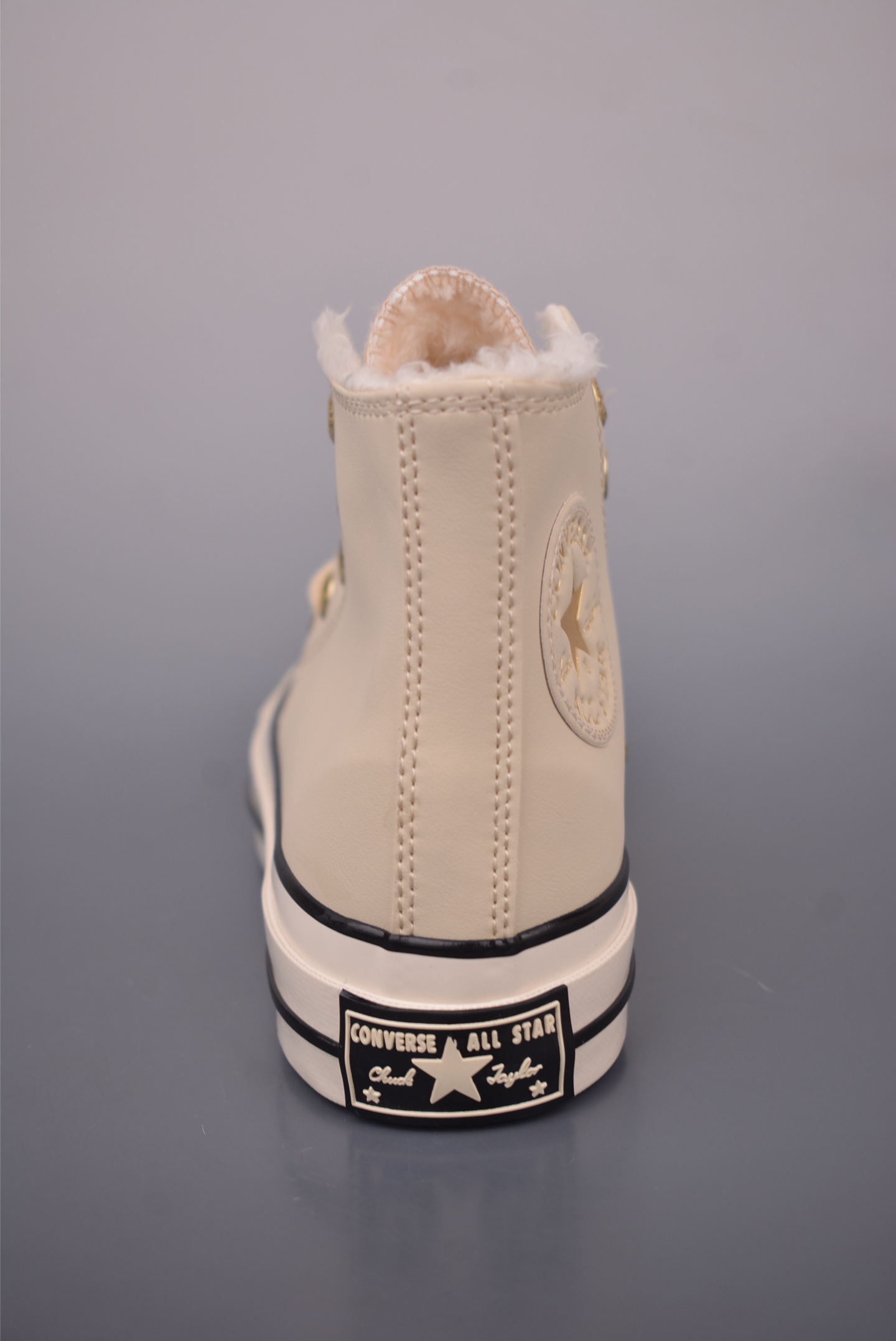 Converse Chuck 1970s Winter High Top Sneakers with Faux Fur Lining 4 i1759622221819 2822 0 3