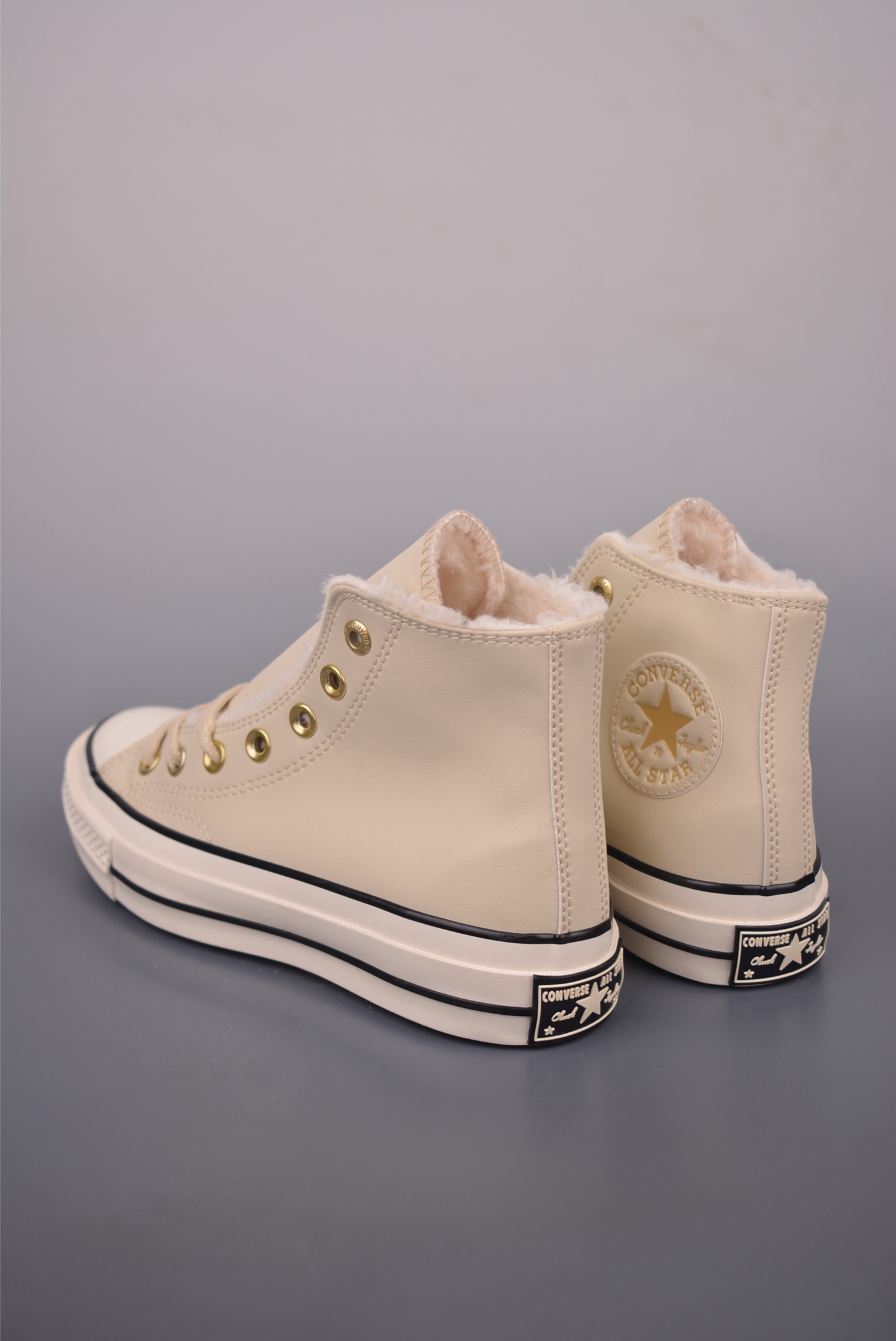 Converse Chuck 1970s Winter High Top Sneakers with Faux Fur Lining 2 i1759622223958 3761 0 1