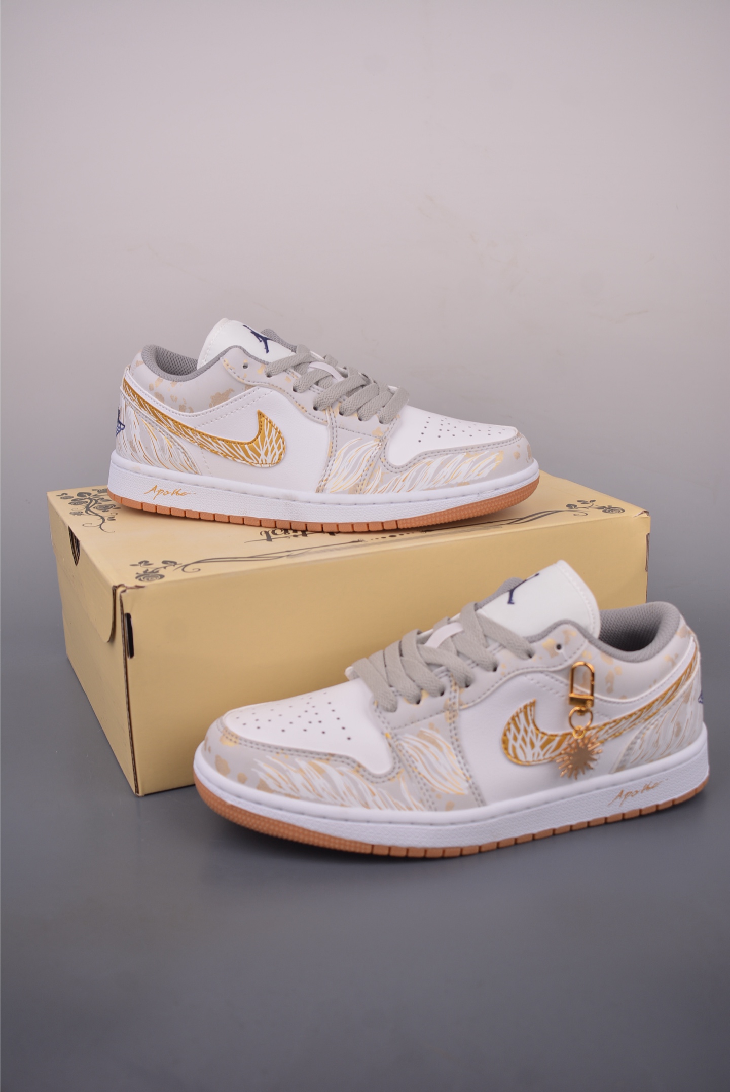 Air Jordan 1 Low 'Frost Leaf Gilt' Basketball Shoes - Official Color Matching 5 i1759622882852 1852 0 4