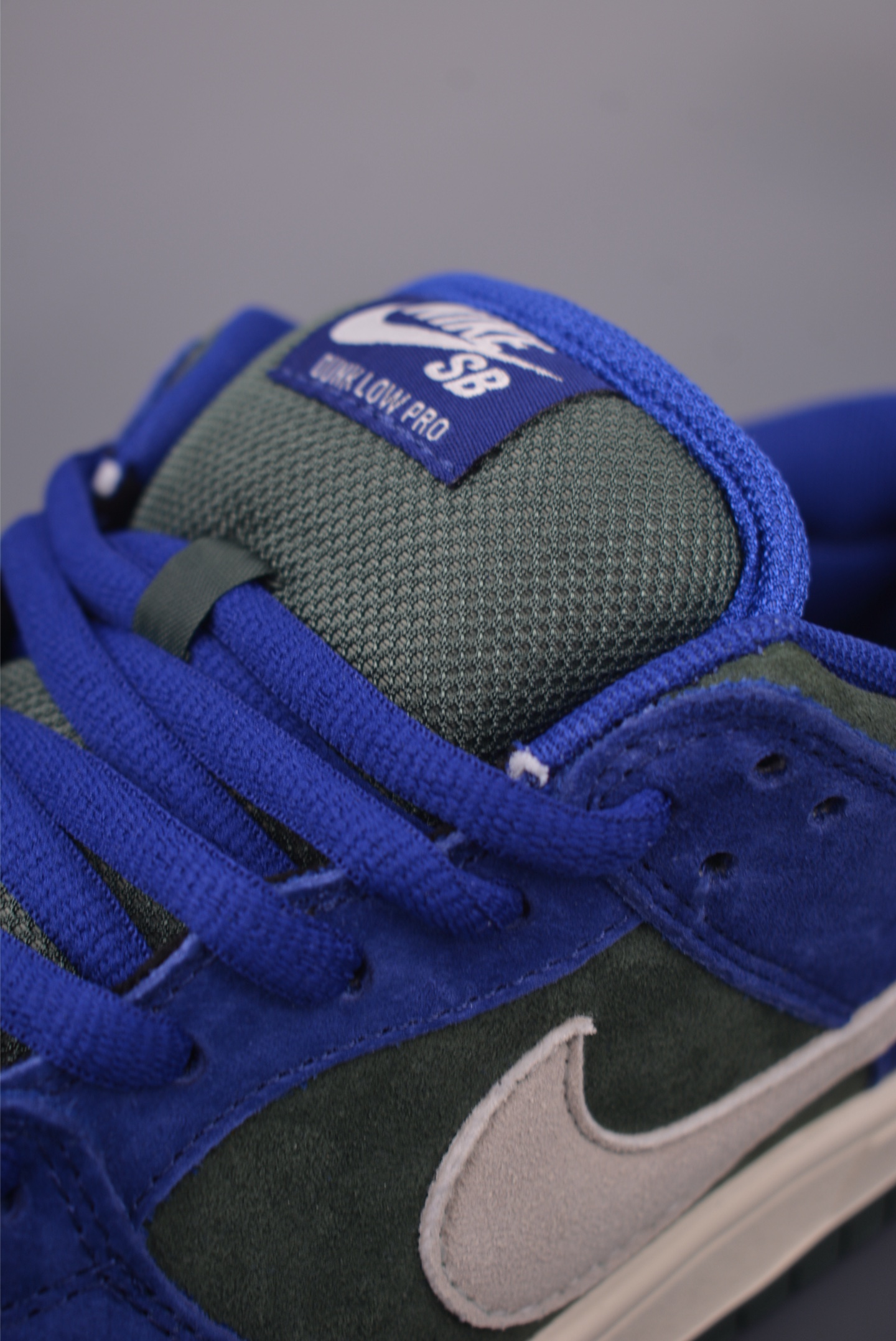 Nike SB Dunk Low Blue/Green Comfort Sneakers HF3704 7 i1759623135913 8117 0 6