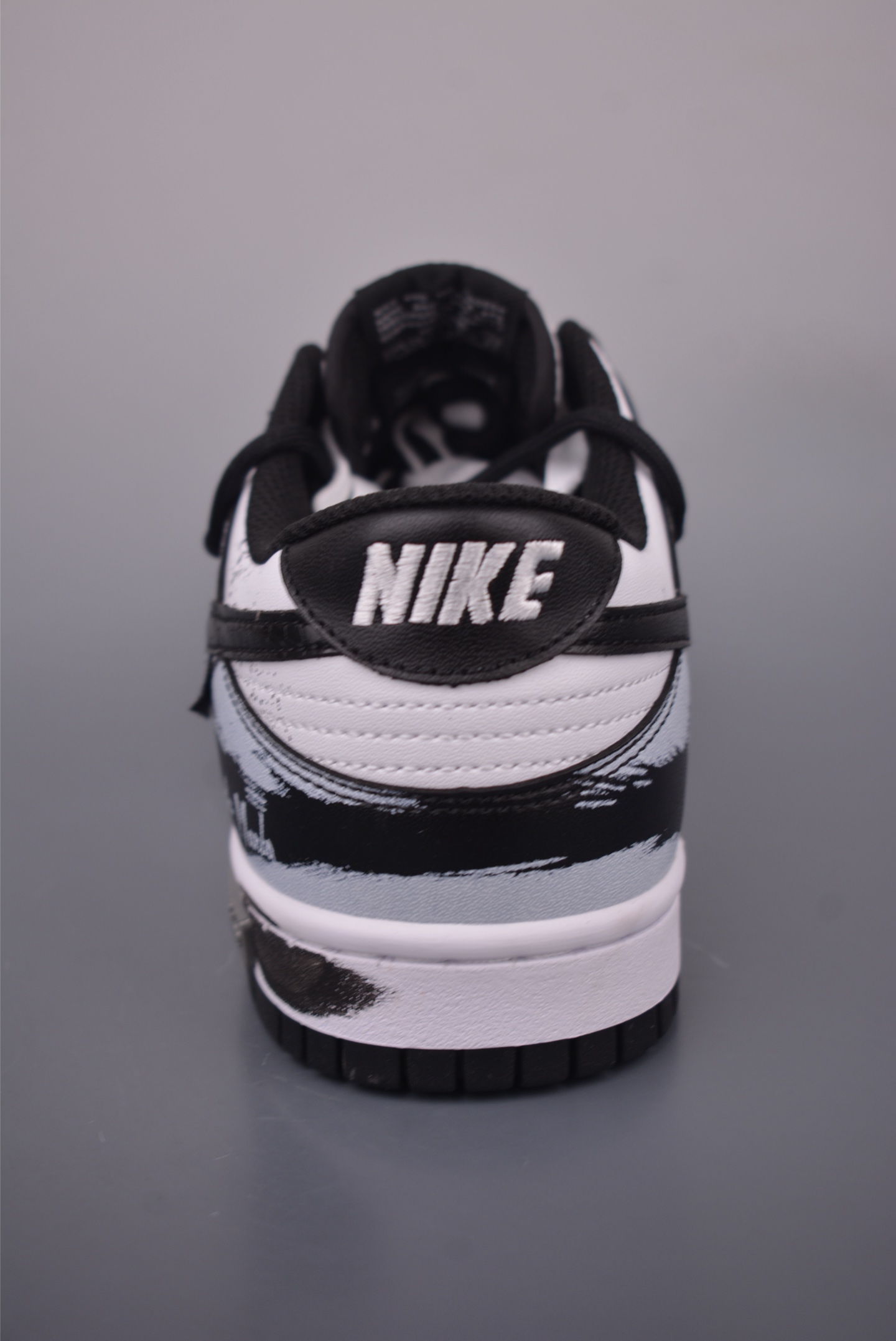 Nike SB Dunk Low Unicorn Shine Sneakers Deconstructed Lace-Up 4 i1759623192724 9410 0 3