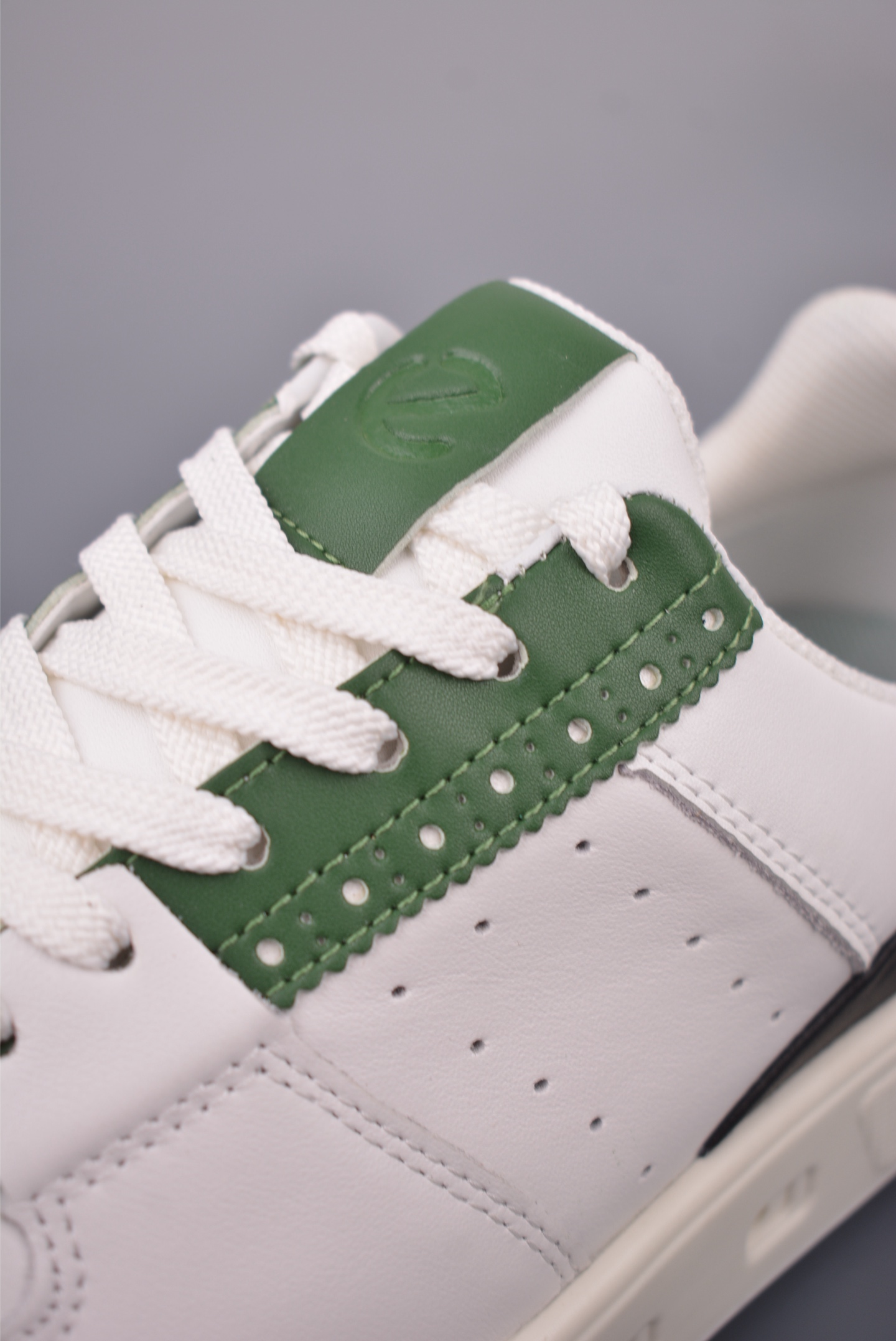 Ecco Men's Biom Lightweight Leather Sneakers - White & Green, Sizes 39-44 8 i1759624453985 5871 0 6